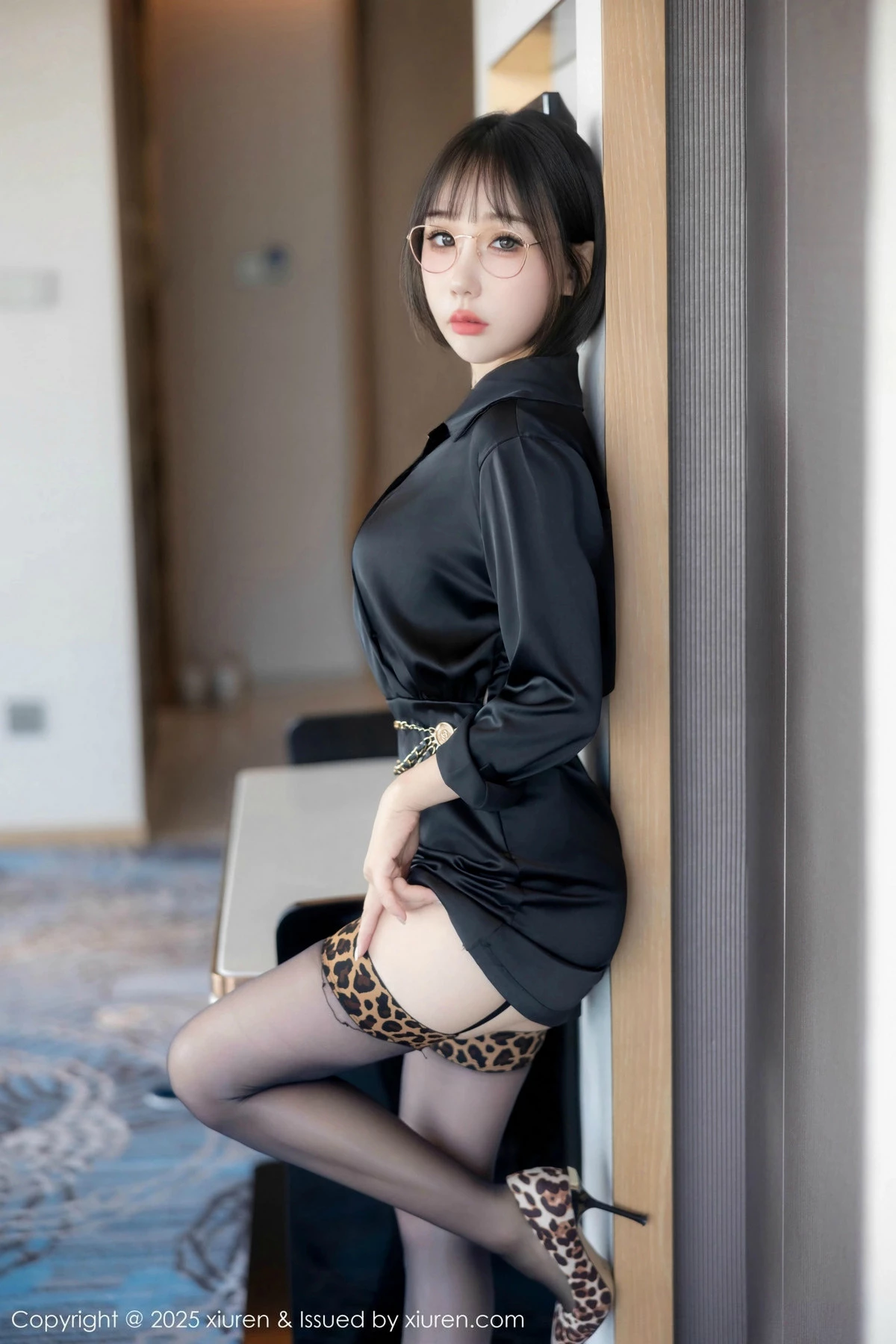 秀人集.com_[XiuRen秀人网]No.9701_模特波巧酱私房性感豹纹内衣配黑丝吊袜秀曼妙身姿完美诱惑写真79P