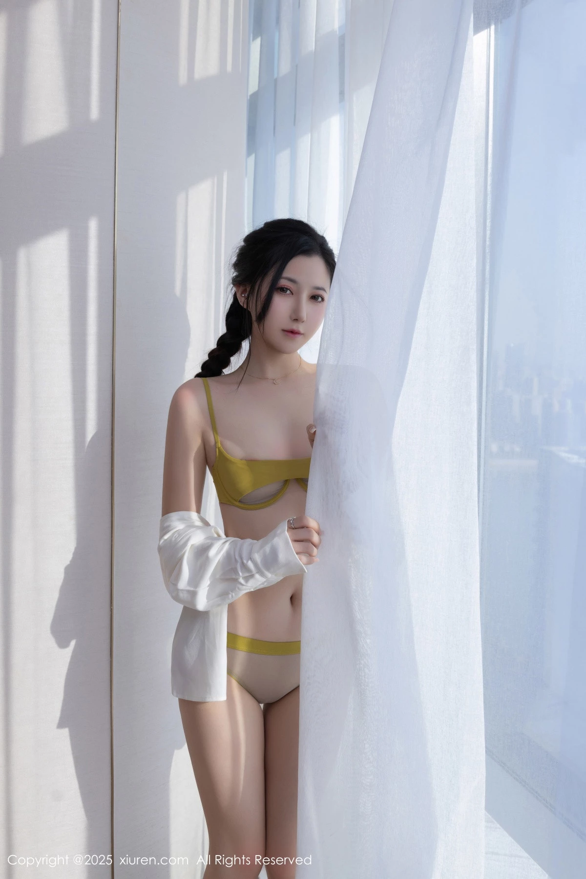 秀人集.com_[XiuRen秀人网]No.9709_模特鱼子酱Fish白衬衫露性感内衣配肉丝吊袜秀曼妙身材诱惑写真80P