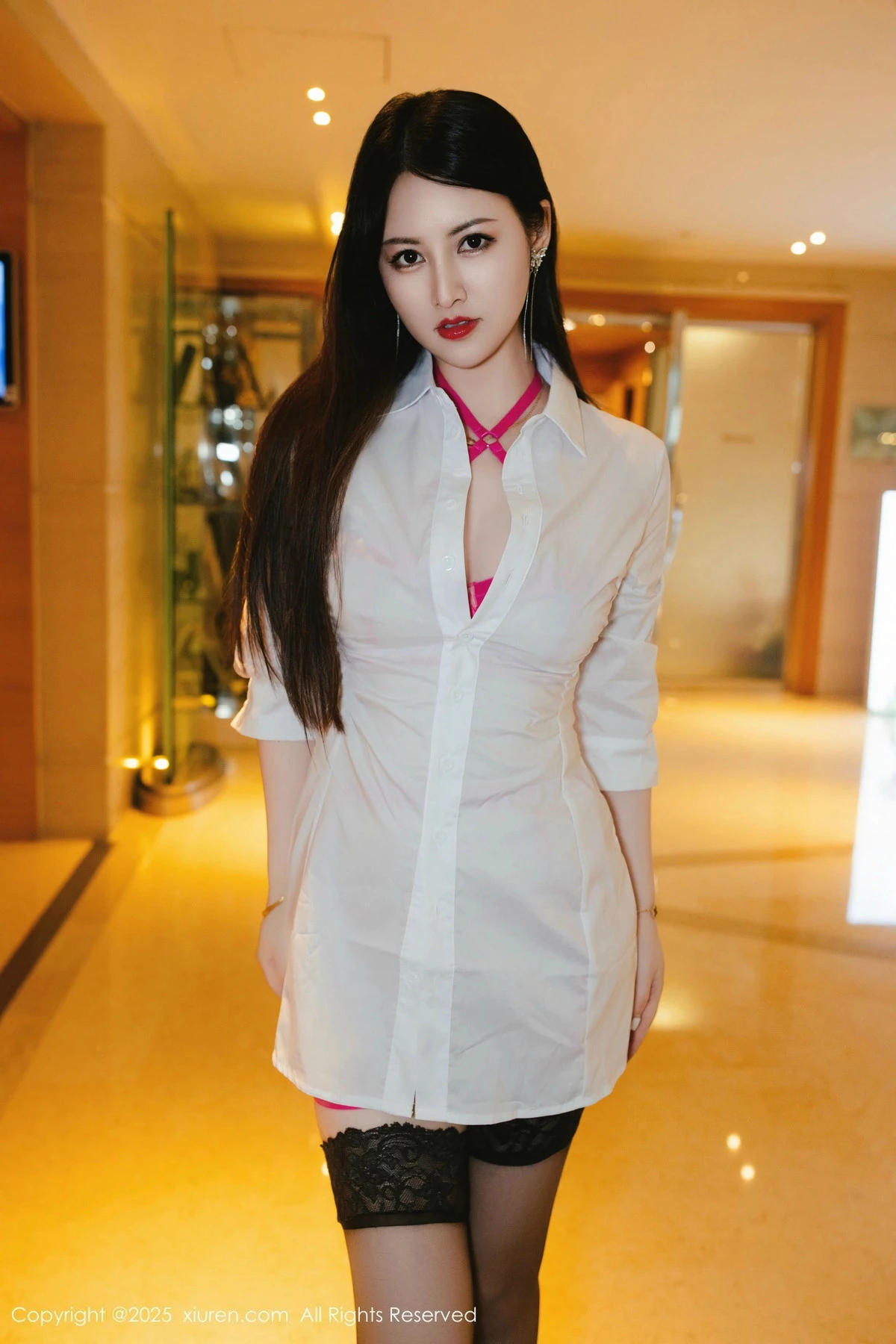 秀人集.com_[XiuRen秀人网]No.9714_模特诗诗kiki性感红色情趣内衣配黑丝袜秀丰腴身材惹火诱惑写真72P