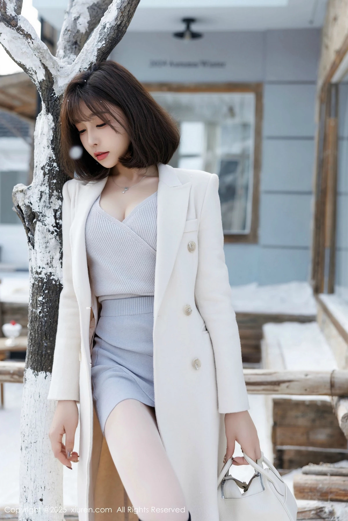 秀人集.com_[XiuRen秀人网]No.9734_女神徐莉芝Booty性感短裙套装+黑色情趣内衣秀曼妙身姿诱惑写真100P