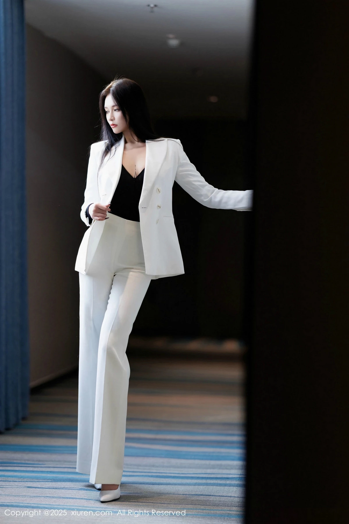 秀人集.com_[XiuRen秀人网]No.9755_模特娜比性感黑色情趣内衣配黑丝吊袜秀凹凸身材完美诱惑写真91P