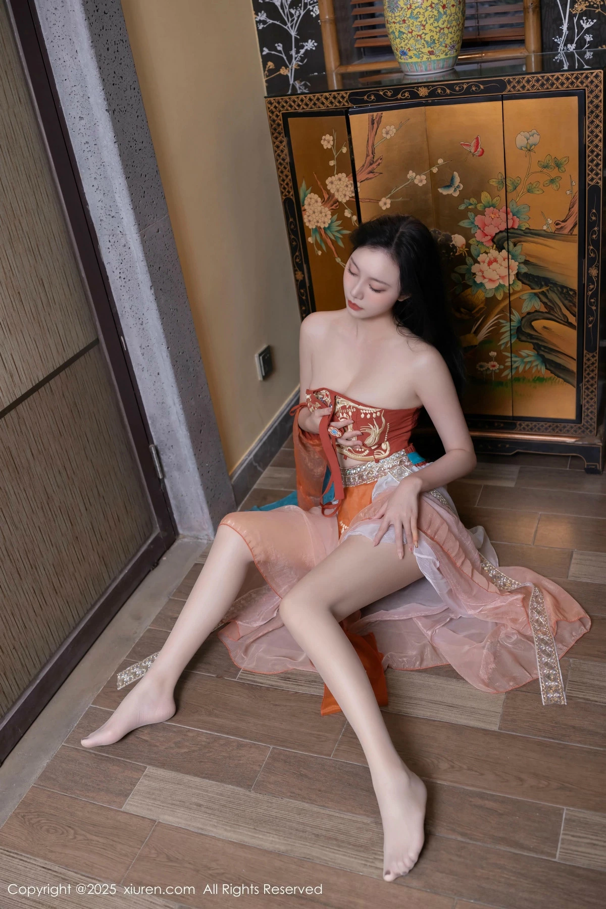 秀人集.com_[XiuRen秀人网]No.9757_模特安然anran性感古风薄纱服饰配超薄肉丝秀丰满身材诱惑写真81P