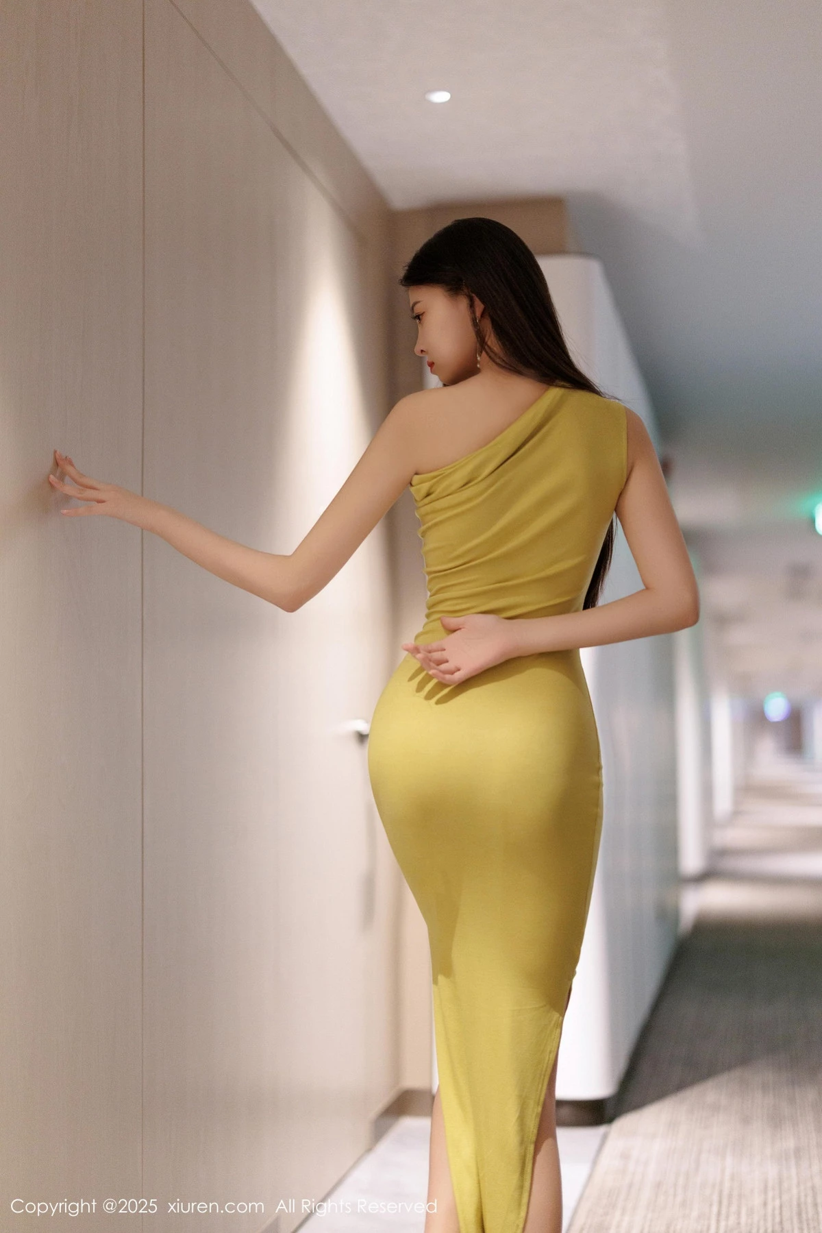 秀人集.com_[XiuRen秀人网]No.9761_模特初梦瑶性感黄色连衣长裙+黑色蕾丝内衣秀曼妙身材诱惑写真83P