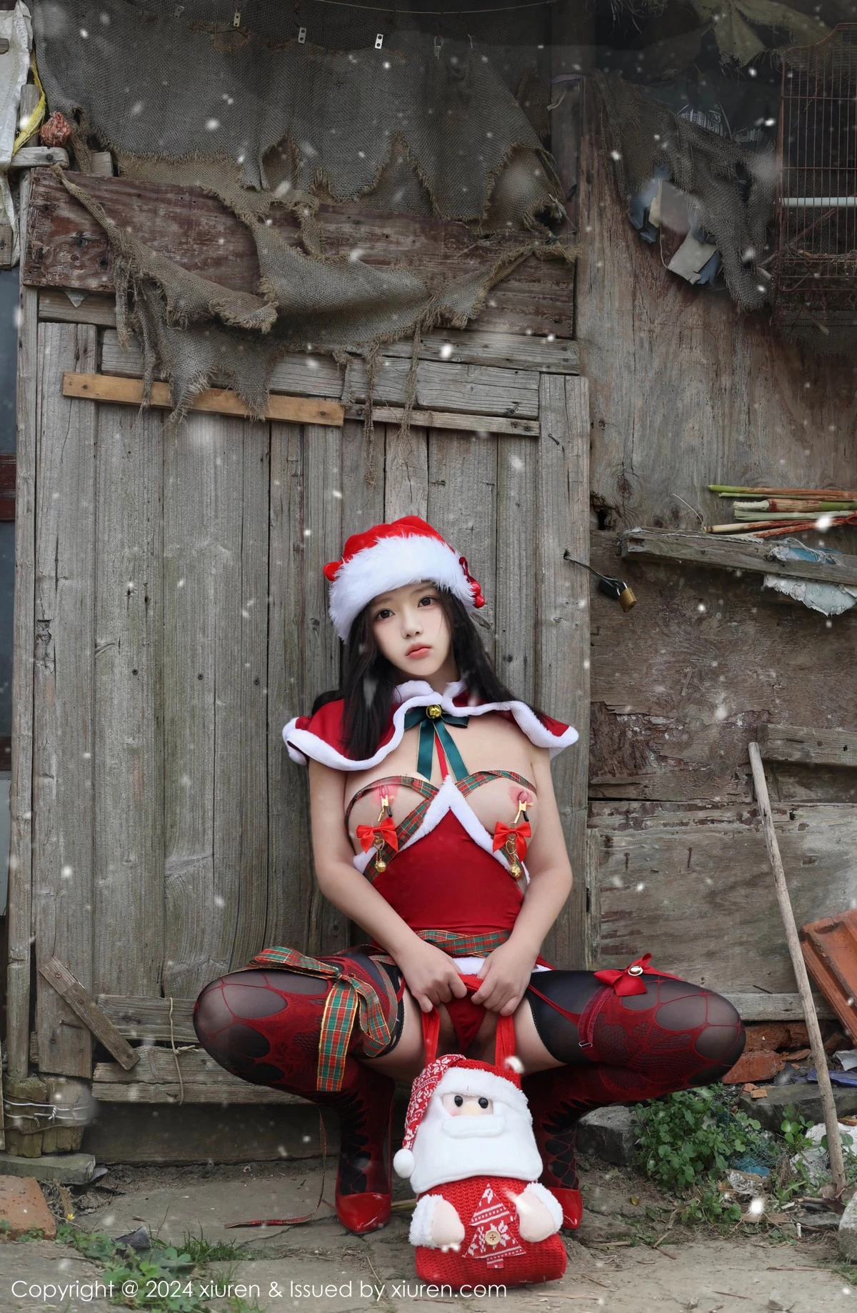 秀人集.com_[XiuRen秀人网]No.9630_模特小薯条nienie户外圣诞主题性感情趣圣诞服饰惹火诱惑写真76P