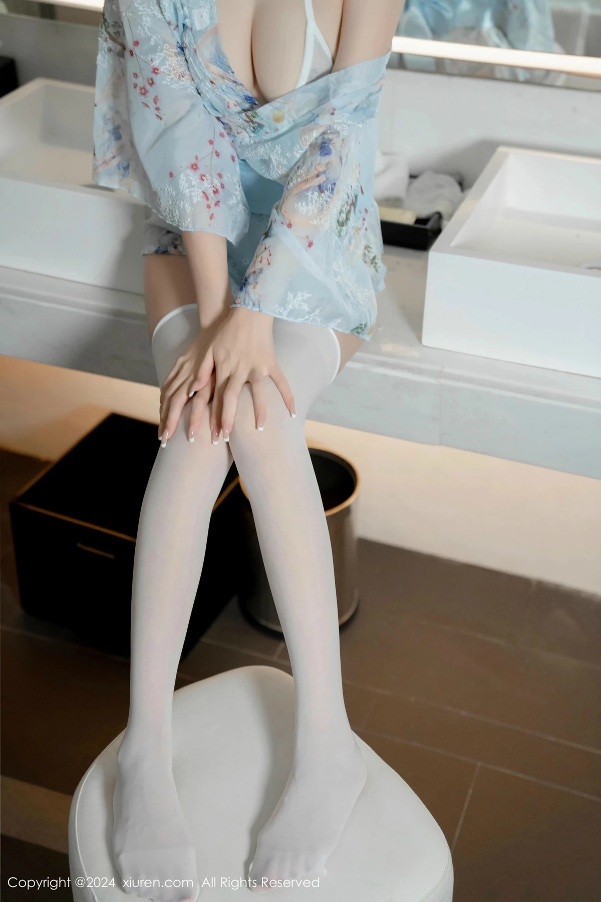 秀人集.com_[XiuRen秀人网]No.9632_模特林星阑性感浅蓝色连衣短裙配白色丝袜秀曼妙身姿诱惑写真85P