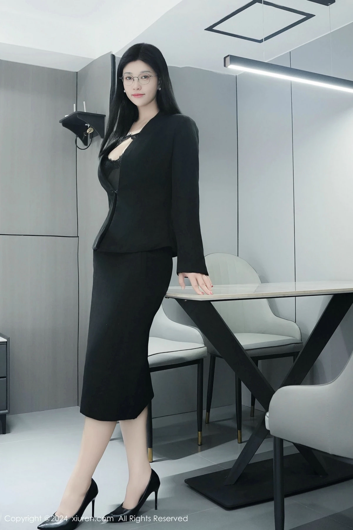 秀人集.com_[XiuRen秀人网]No.9639_模特雅茹老师性感黑色西服露黑色情趣内衣秀柔美身姿诱惑写真81P