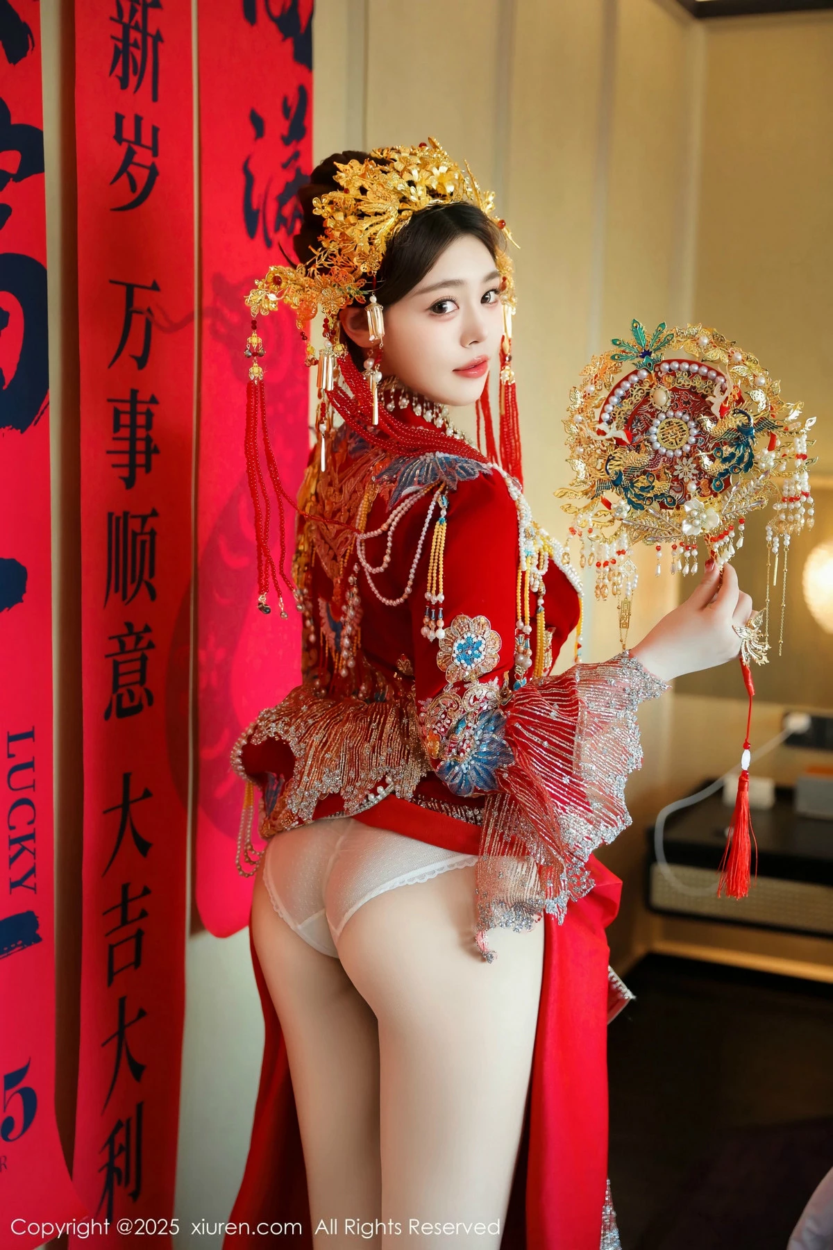 秀人集.com_[XiuRen秀人网]No.9823_模特蛋蛋宝新年主题性感红色新娘装露白色内衣秀丰腴身材诱惑写真79P