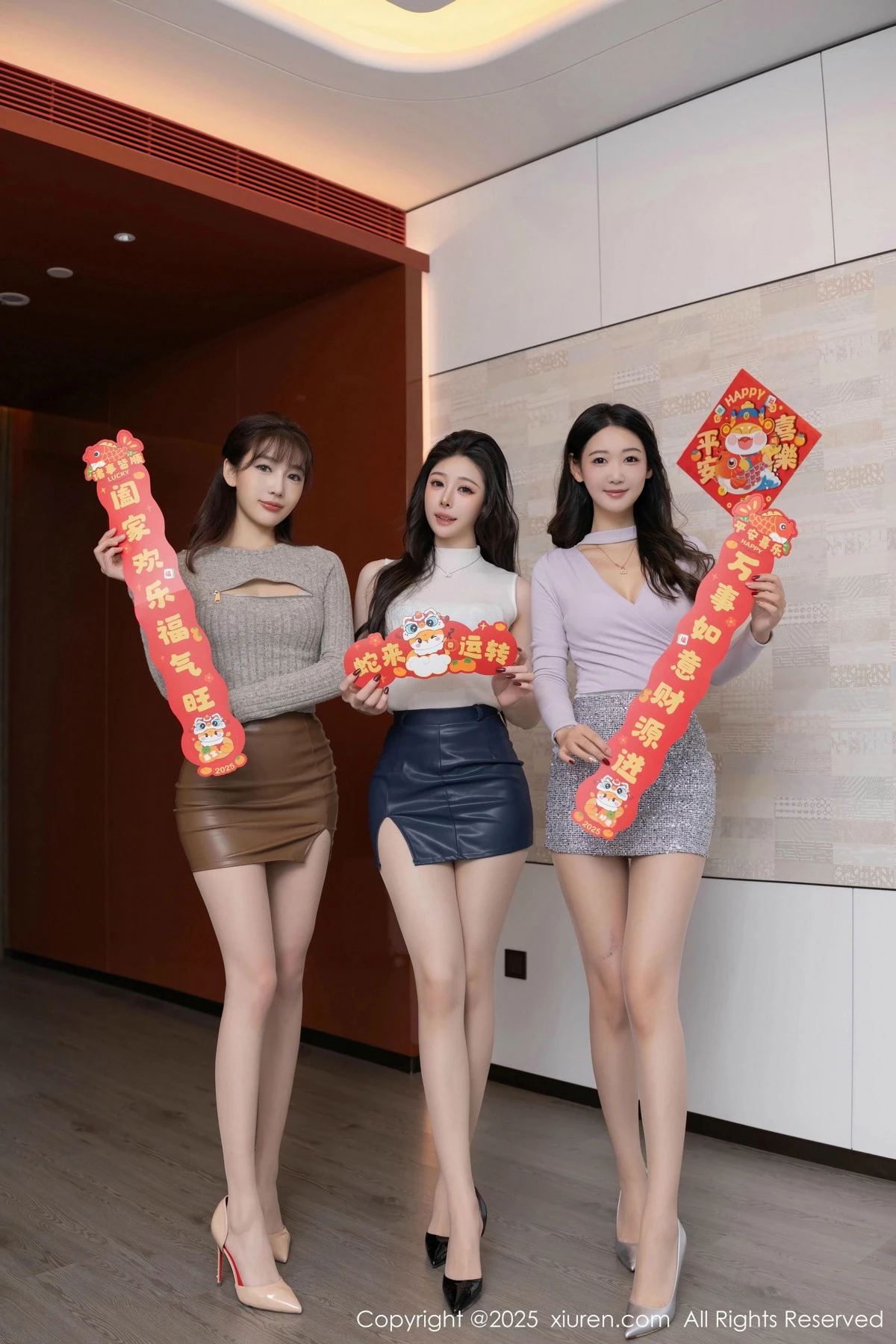 秀人集.com_[XiuRen秀人网]No.9832_模特合集小逗逗＆唐安琪＆陆萱萱贺新春主题秀曼妙身姿诱惑写真81P