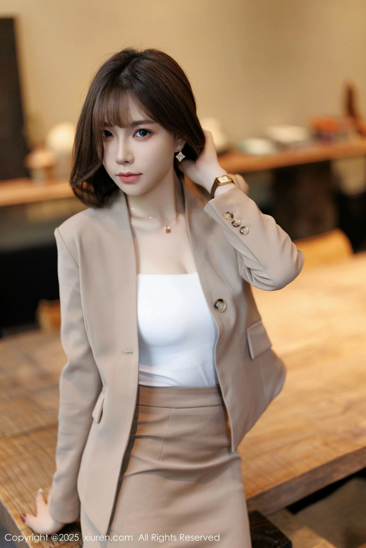 秀人集.com_[XiuRen秀人网]No.9844_女神徐莉芝Booty多套性感服饰穿搭配原色丝袜秀曼妙身姿诱惑写真88P