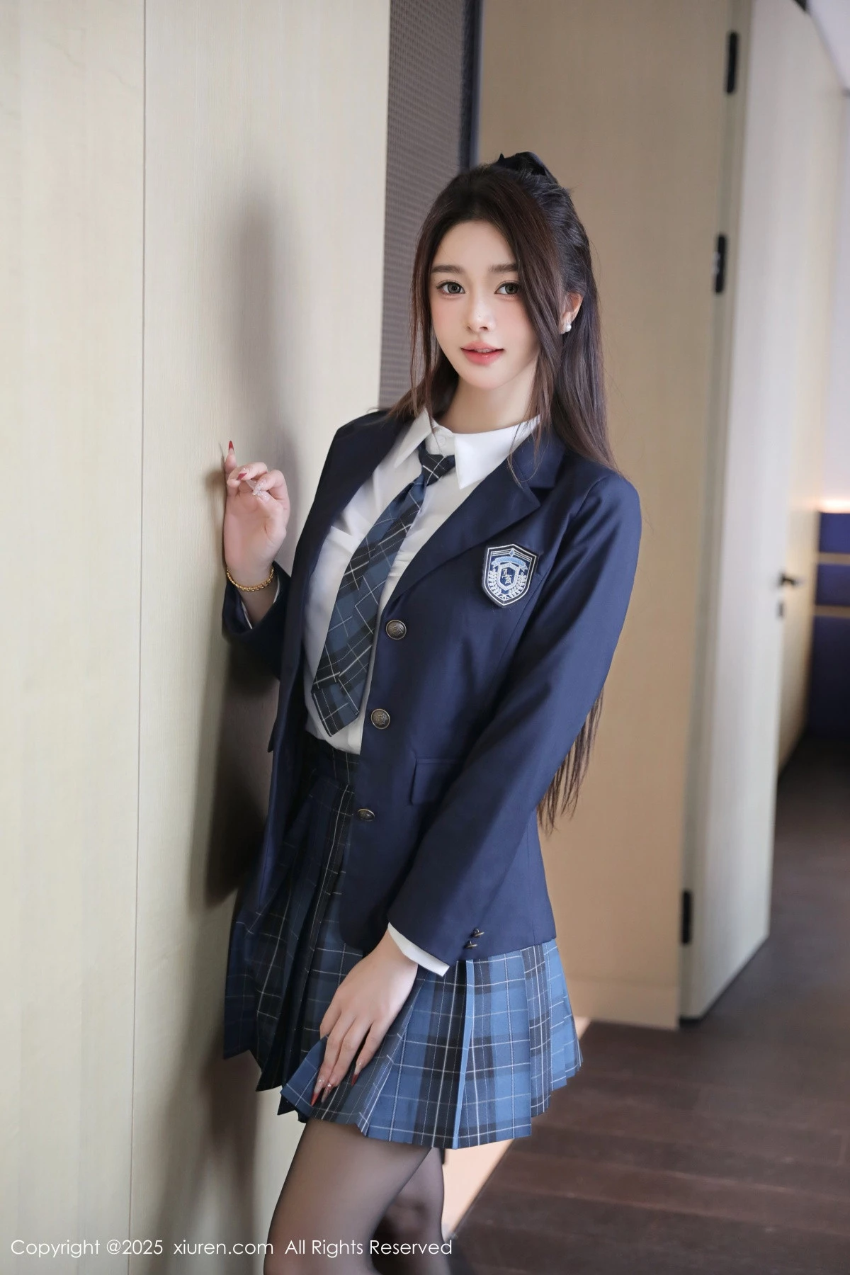 秀人集.com_[XiuRen秀人网]No.9888_模特Candy糖糖性感JK制服配超薄黑丝秀丰腴身材完美诱惑写真87P