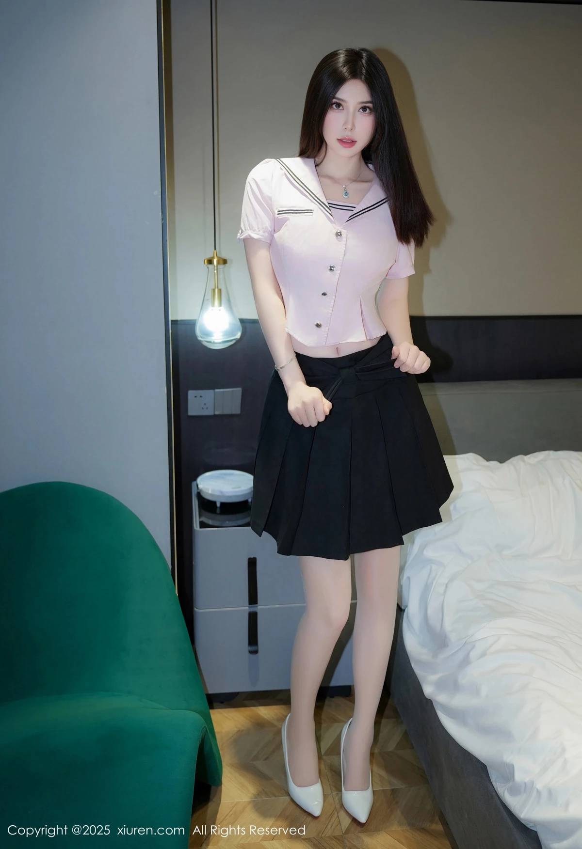 秀人集.com_[XiuRen秀人网]No.9892_模特曼柔性感粉T露白色内衣配超薄肉丝秀曼妙身姿撩人诱惑写真63P