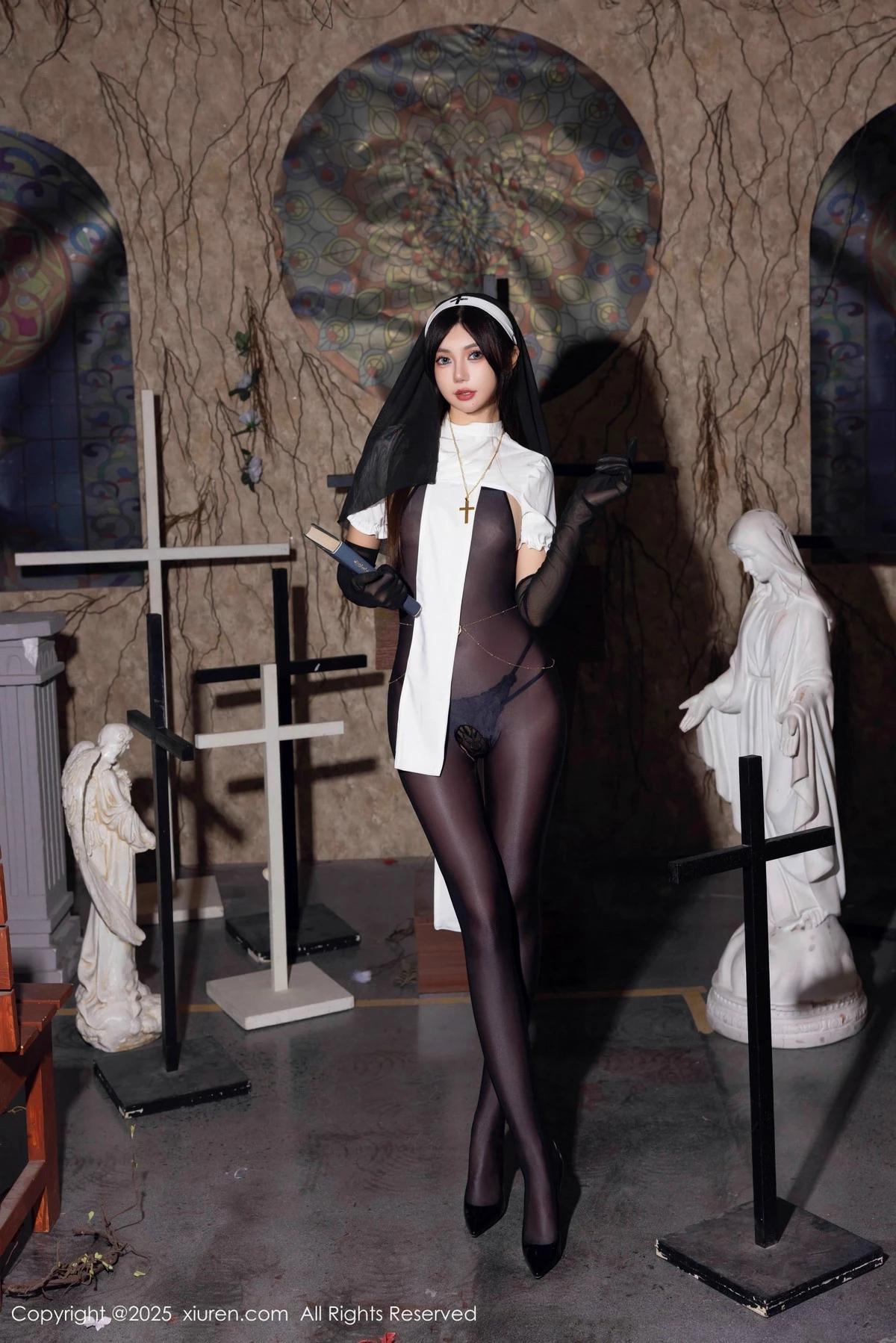 秀人集.com_[XiuRen秀人网]No.9774_女神绮里嘉ula性感修女服饰配超薄连体黑丝秀完美身材诱惑写真79P