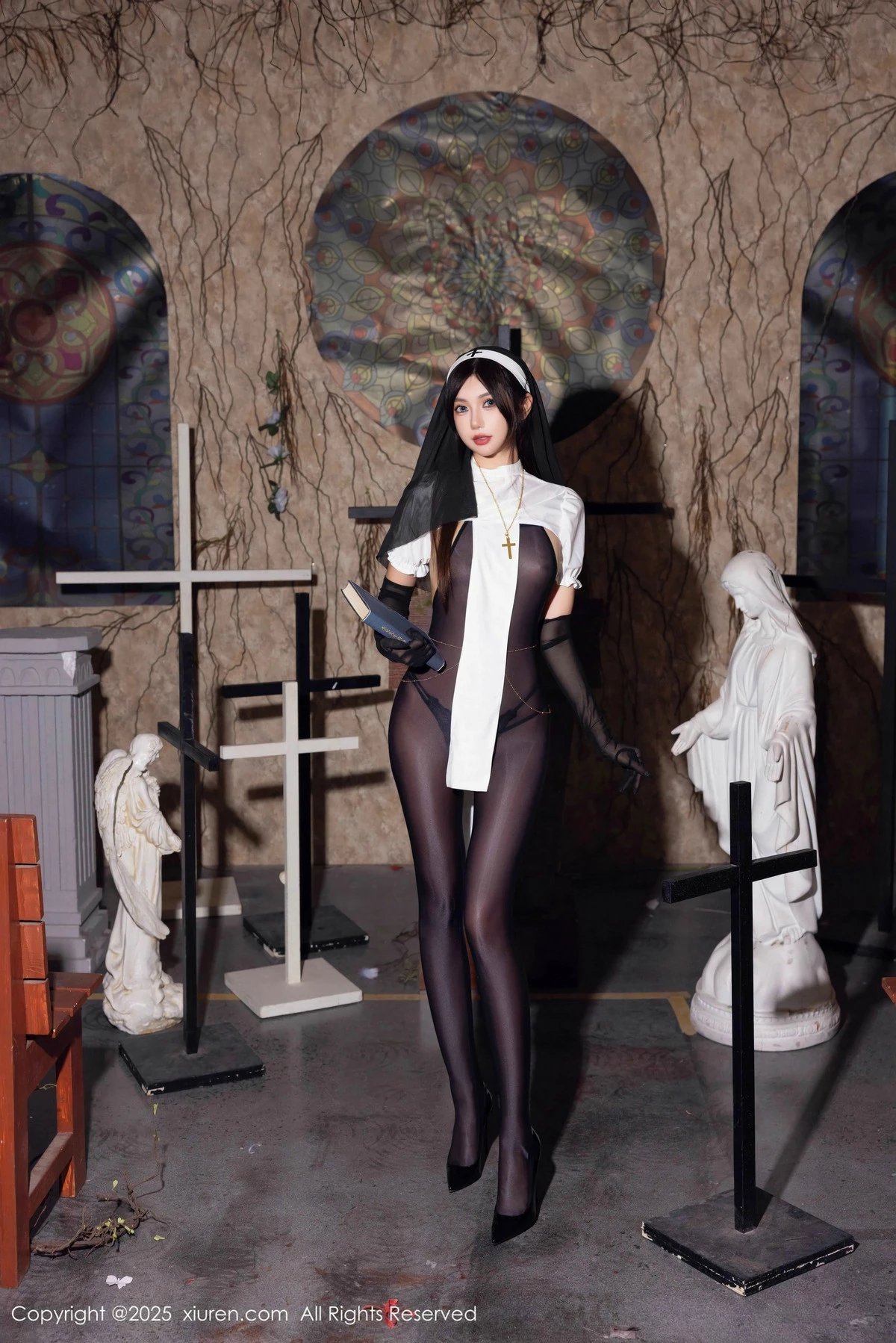 秀人集.com_[XiuRen秀人网]No.9774_女神绮里嘉ula性感修女服饰配超薄连体黑丝秀完美身材诱惑写真79P