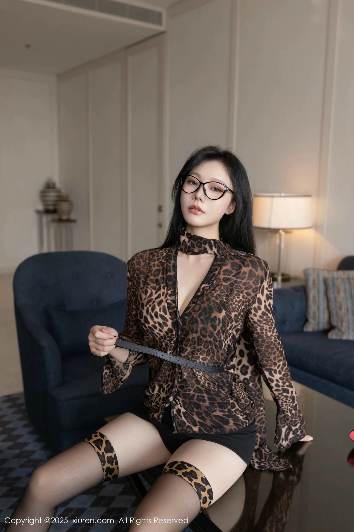 秀人集.com_[XiuRen秀人网]No.9794_模特安然anran豹纹外套露豹纹内衣配黑丝袜秀柔美身段诱惑写真80P