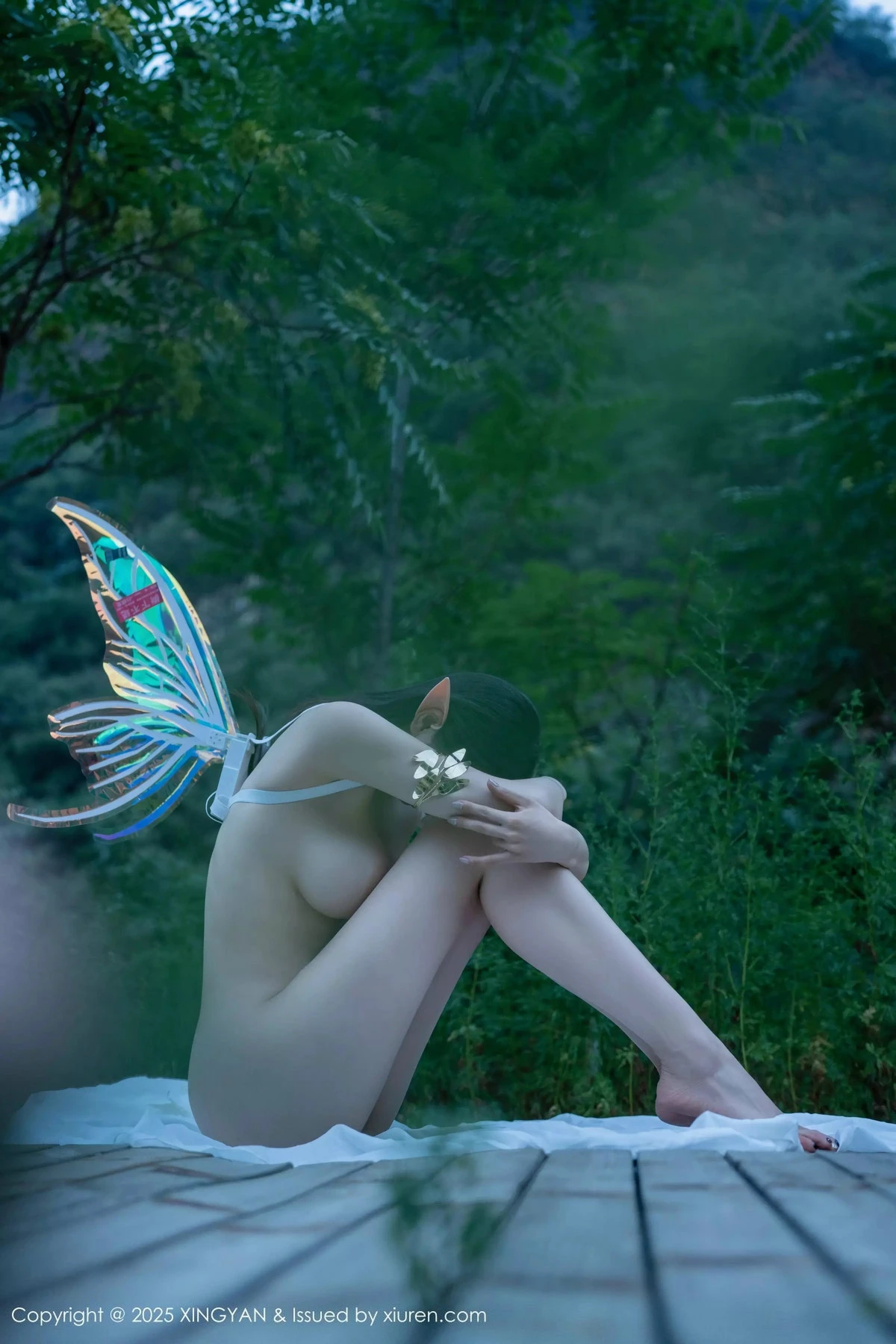 秀人集.com_[XINGYAN星颜社]VOL.314_模特清妙精灵装扮性感白色连衣长裙秀翘臀美腿惹火诱惑写真60P