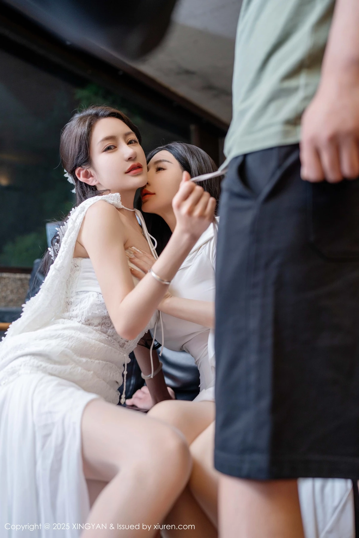 秀人集.com_[XINGYAN星颜社]VOL.316_模特潘思沁模特合集私房性感姐妹花白色礼裙秀丰满身材诱惑写真81P