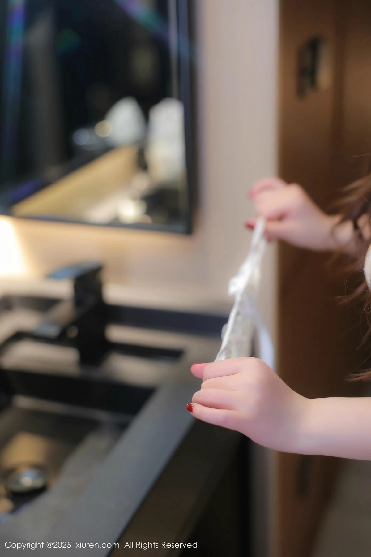 秀人集.com_[XiuRen秀人网]No.9965_模特蛋蛋宝黄色连衣短裙露白色内衣配原色丝袜秀丰腴身材诱惑写真80P