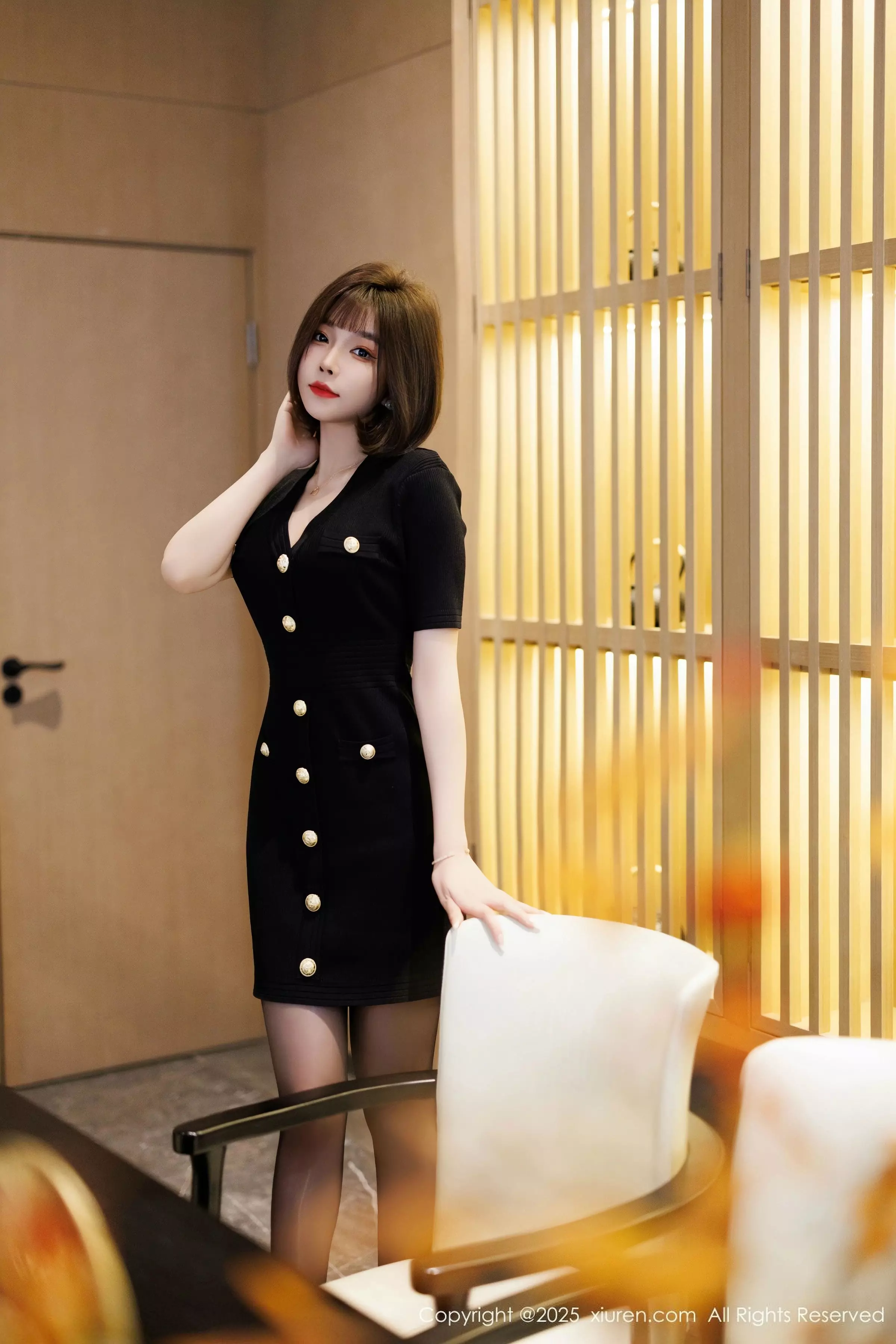 秀人集.com_[XiuRen秀人网]No.10013_女神徐莉芝Booty性感黑色蕾丝内衣配超薄黑丝秀完美身材诱惑写真90P