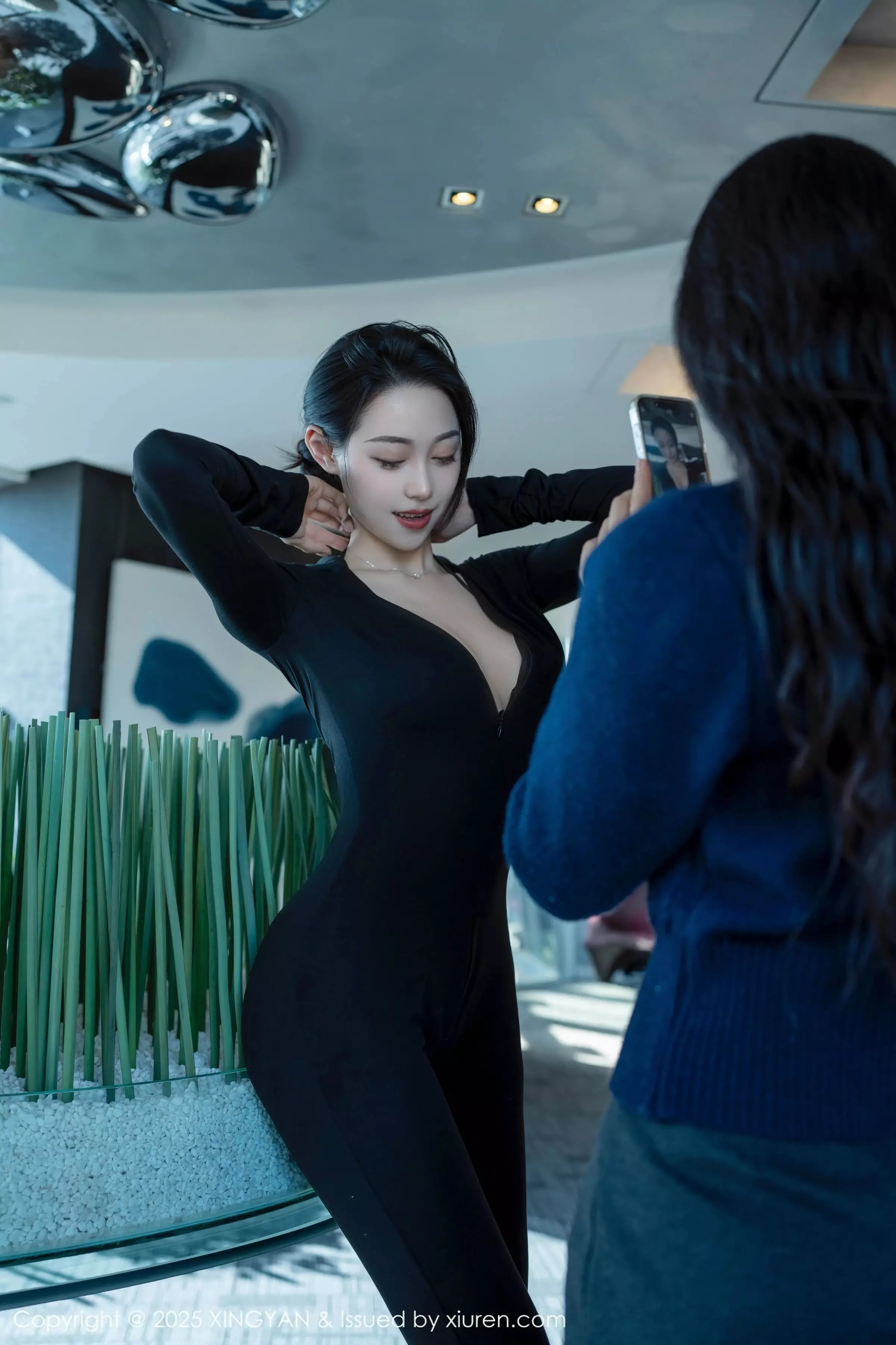 秀人集.com_[XINGYAN星颜社]VOL.322_模特清妙性感OL职业装露轻透黑色内衣秀完美身材诱惑写真81P