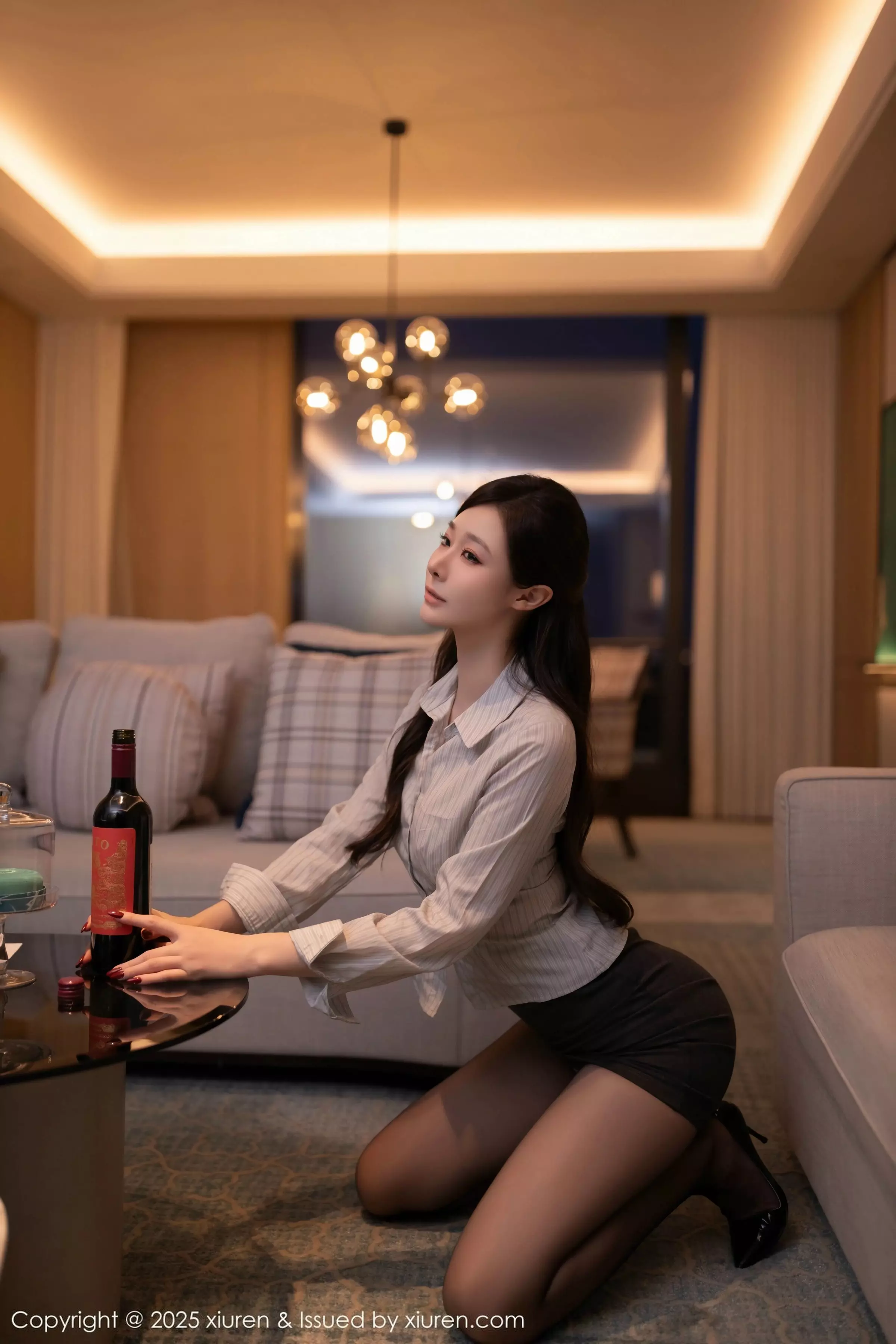 秀人集.com_[XiuRen秀人网]No.10022_模特小逗逗性感衬衫露豹纹内衣配超薄黑丝秀曼妙身姿诱惑写真79P