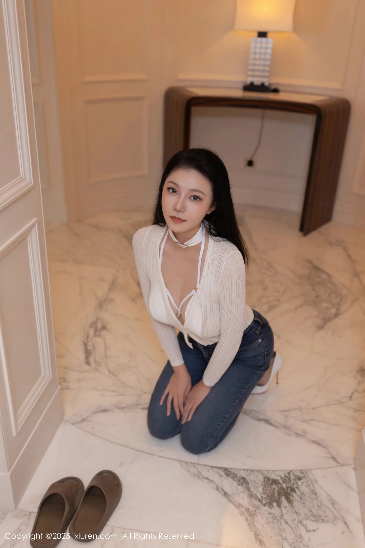 秀人集.com_[XiuRen秀人网]No.9900_模特安然anran性感白色情趣内衣配白丝袜秀曼妙身姿撩人诱惑写真83P