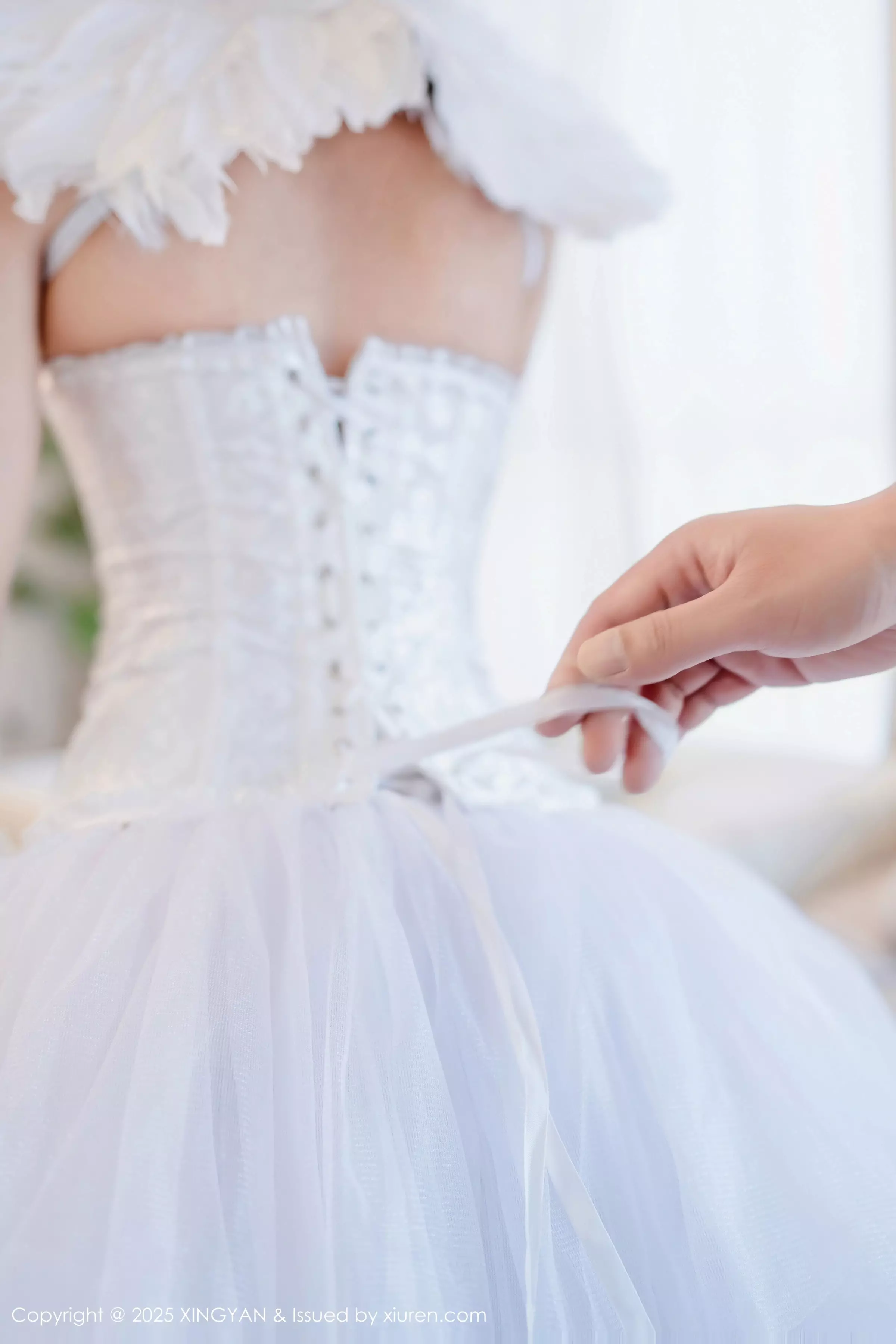 秀人集.com_[XINGYAN星颜社]VOL.324_模特星冉性感白色芭蕾吊带裙配白丝吊袜秀曼妙身姿诱惑写真78P