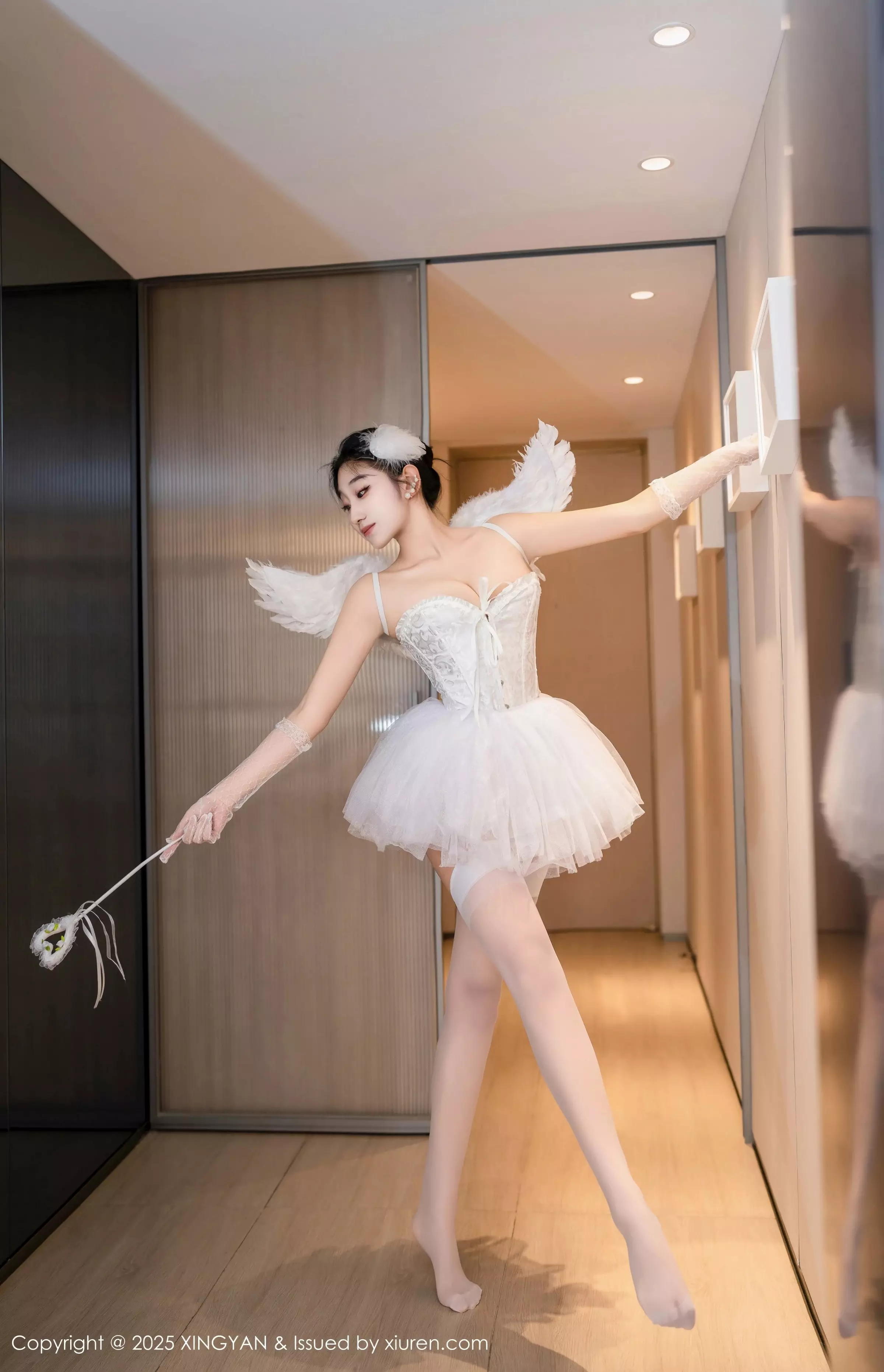 秀人集.com_[XINGYAN星颜社]VOL.324_模特星冉性感白色芭蕾吊带裙配白丝吊袜秀曼妙身姿诱惑写真78P