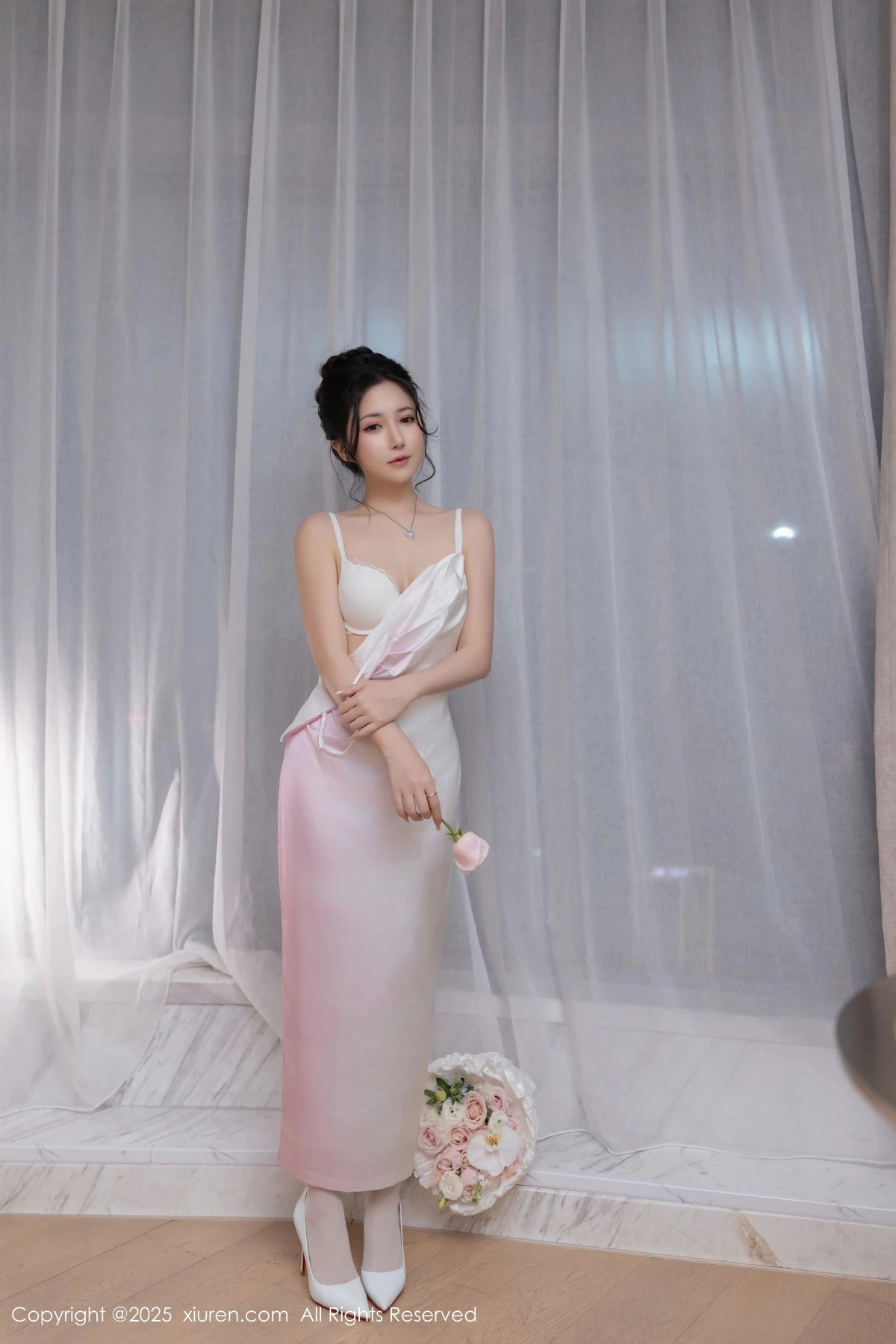 秀人集.com_[XiuRen秀人网]No.9907_模特鱼子酱Fish生日主题白色内衣配超薄肉丝秀曼妙身姿诱惑写真80P