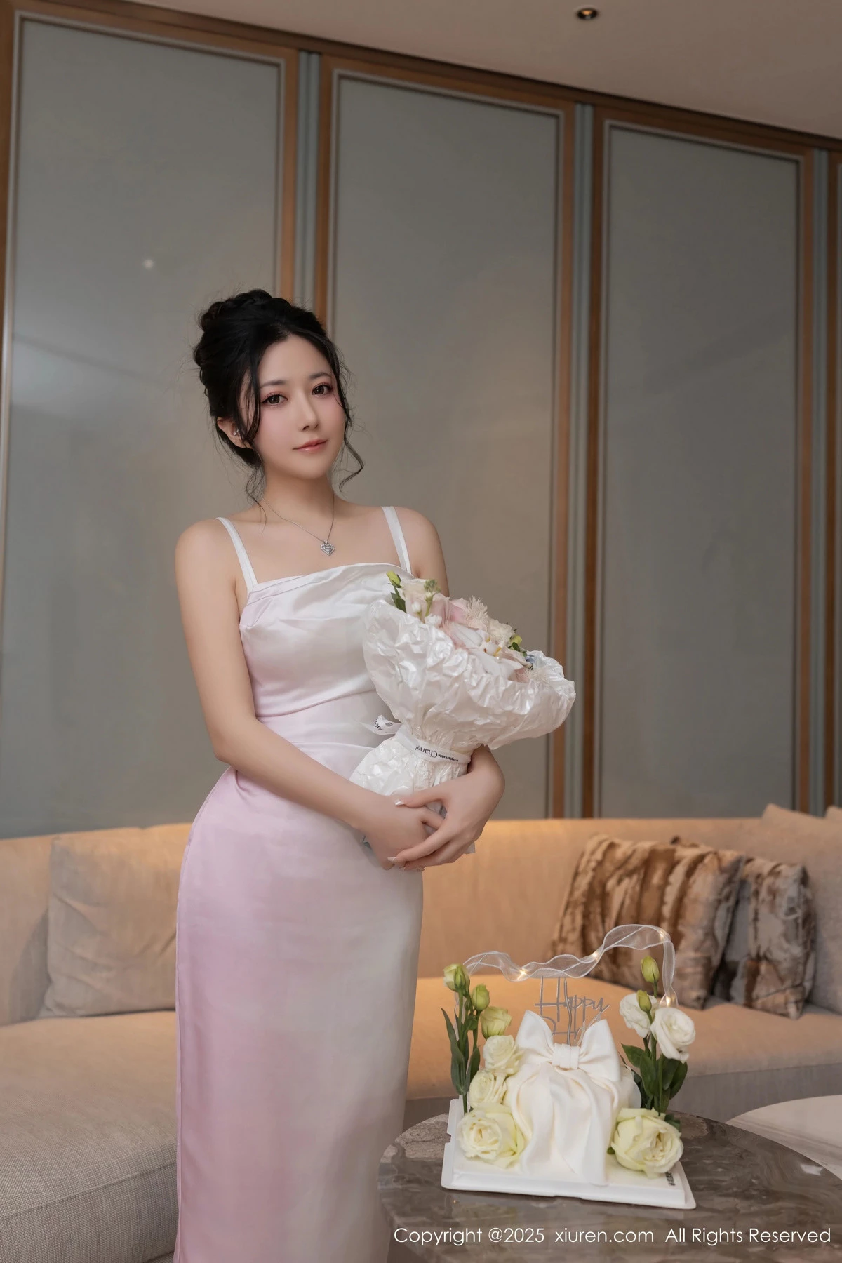 秀人集.com_[XiuRen秀人网]No.9907_模特鱼子酱Fish生日主题白色内衣配超薄肉丝秀曼妙身姿诱惑写真80P