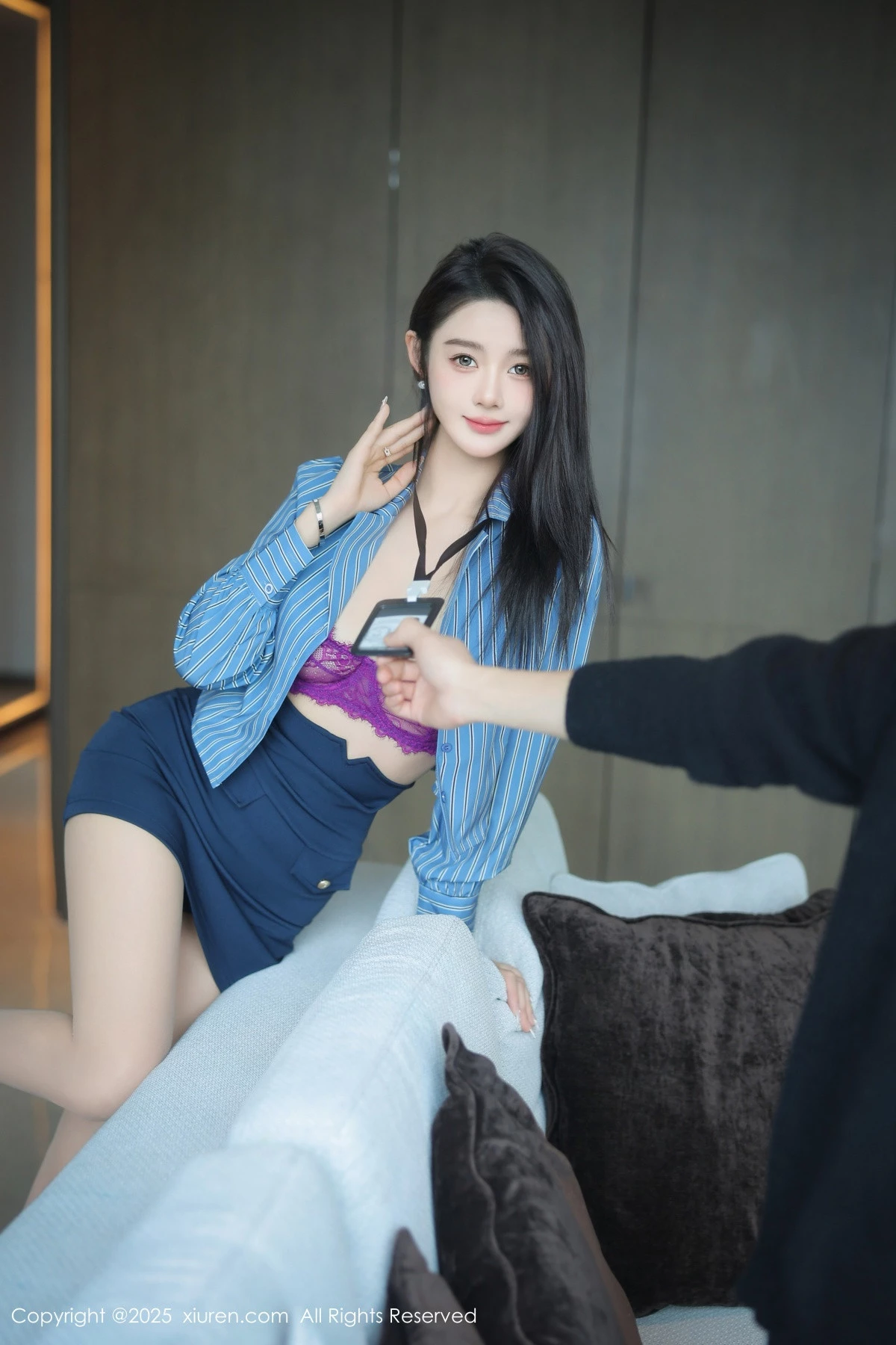 秀人集.com_[XiuRen秀人网]No.9921_模特Candy糖糖性感红色蕾丝内衣配超薄肉丝秀丰腴身材诱惑写真89P