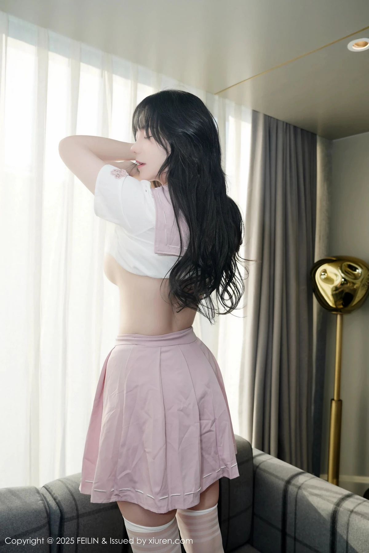 秀人集.com_[FeiLin嗲囡囡]VOL.503_模特软情性感粉色JK短裙配白色丝袜秀凹凸身材完美诱惑写真70P