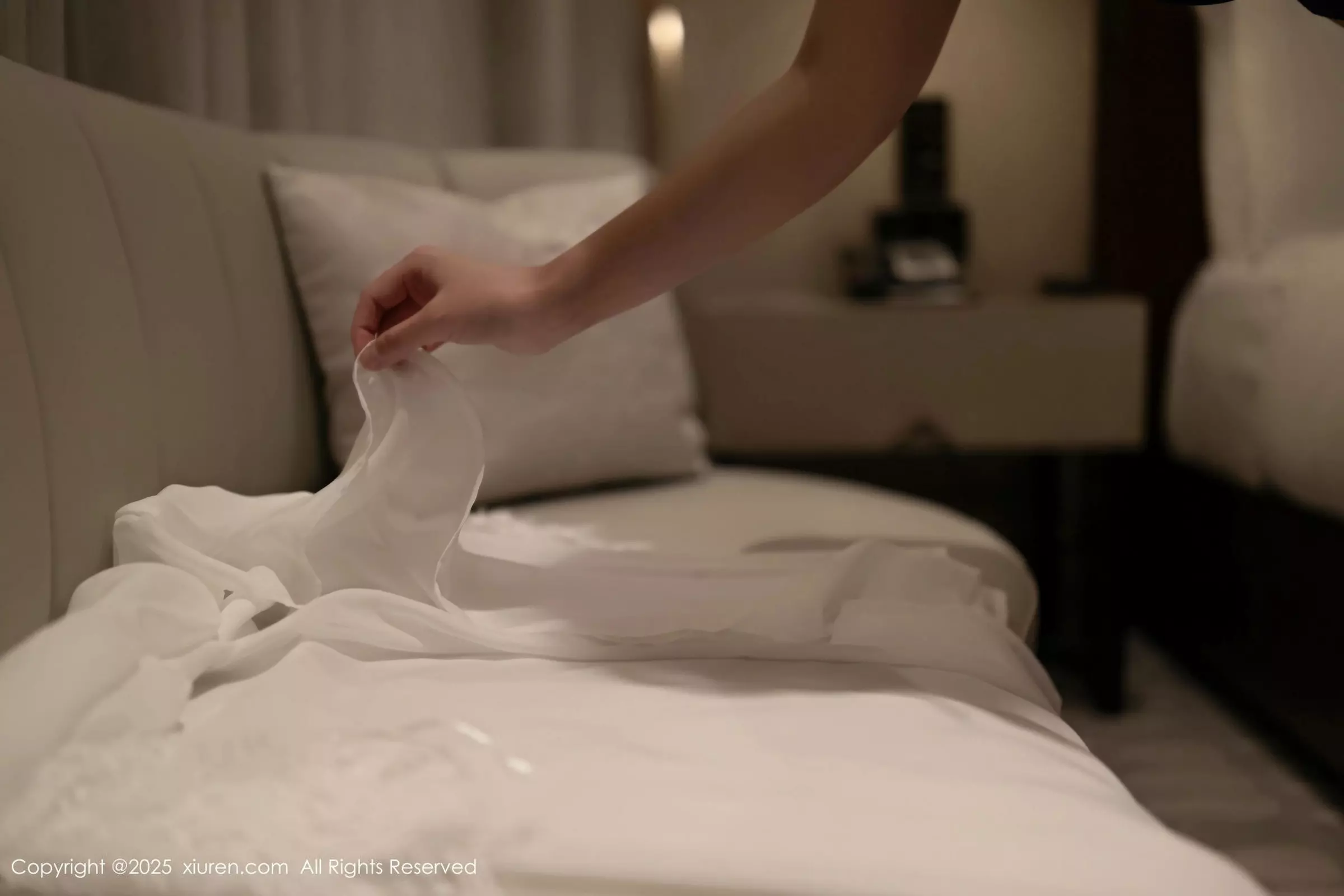 秀人集.com_[XiuRen秀人网]No.10042_模特杏子Yada性感灰色瑜伽服露紫色内衣秀曼妙身姿诱惑写真82P