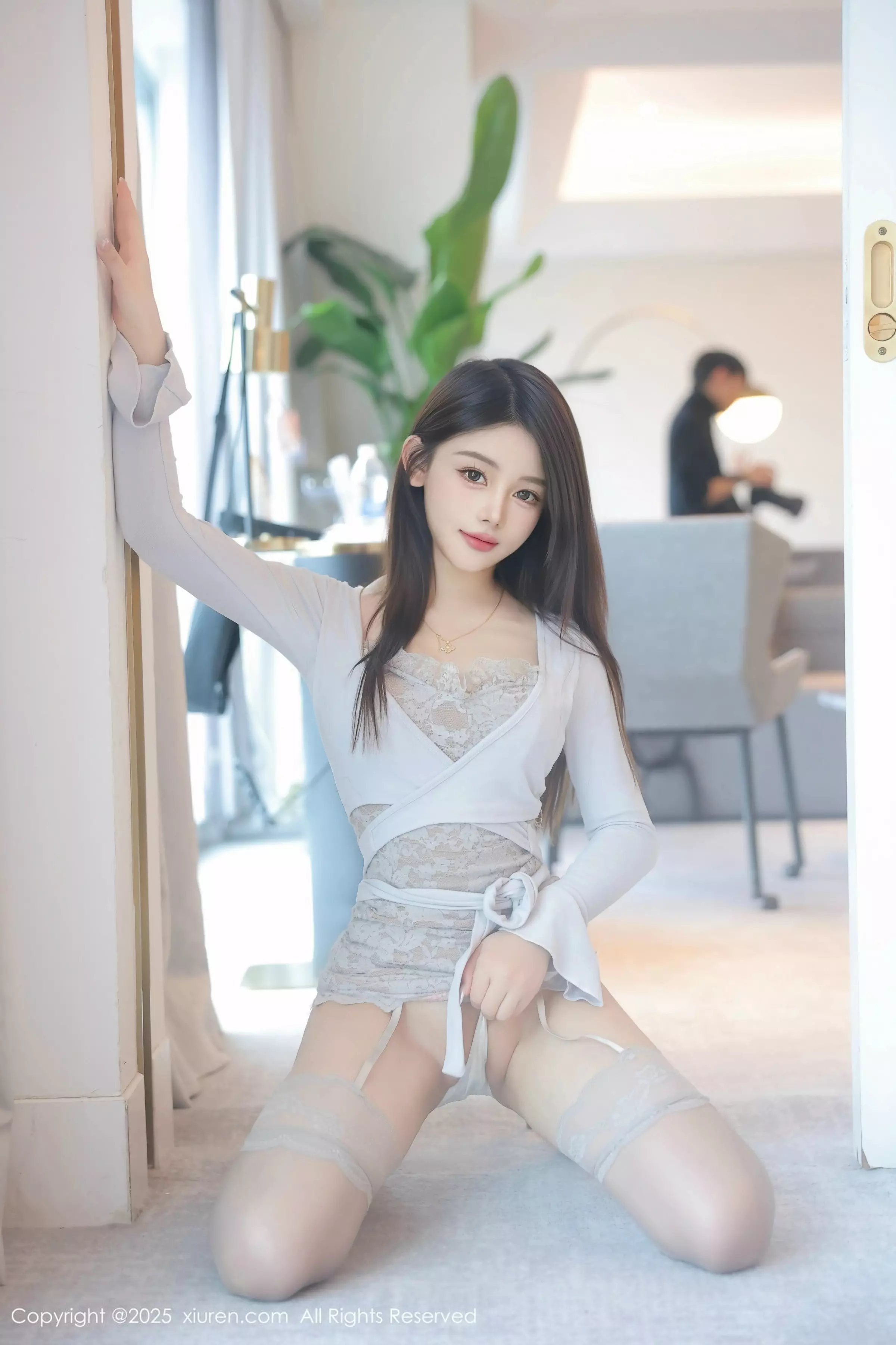 秀人集.com_[XiuRen秀人网]No.10083_模特爱酱里性感灰色情趣连衣短裙配肉丝吊袜秀完美身材诱惑写真97P