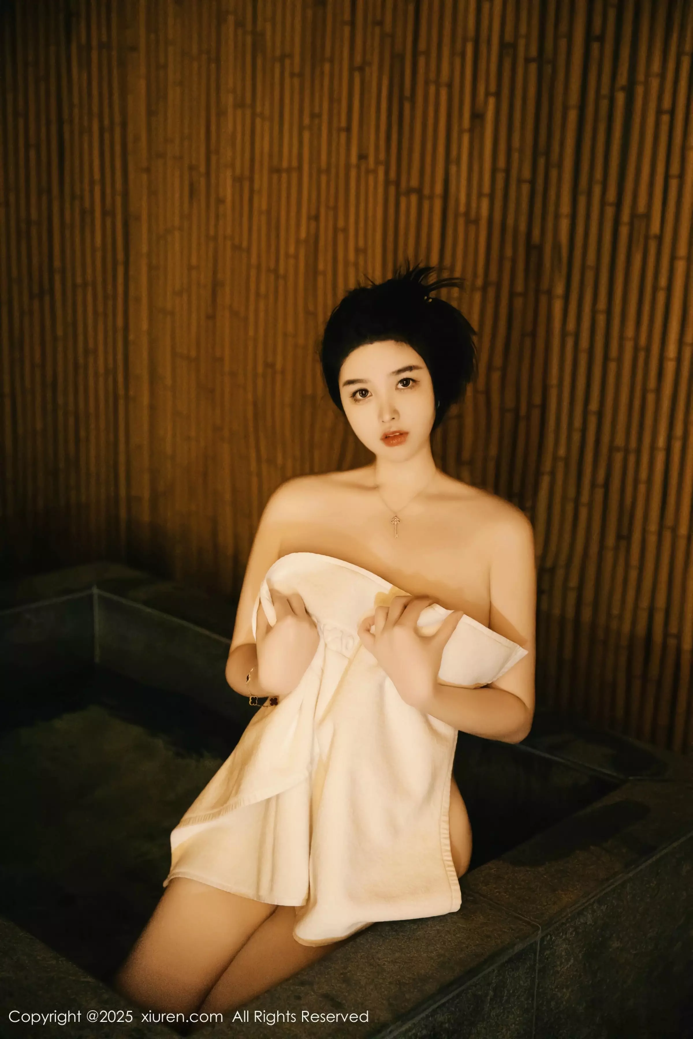 秀人集.com_[XiuRen秀人网]No.10091_模特林若凡F温泉主题性感白色浴巾半撩秀丰腴身材惹火诱惑写真37P