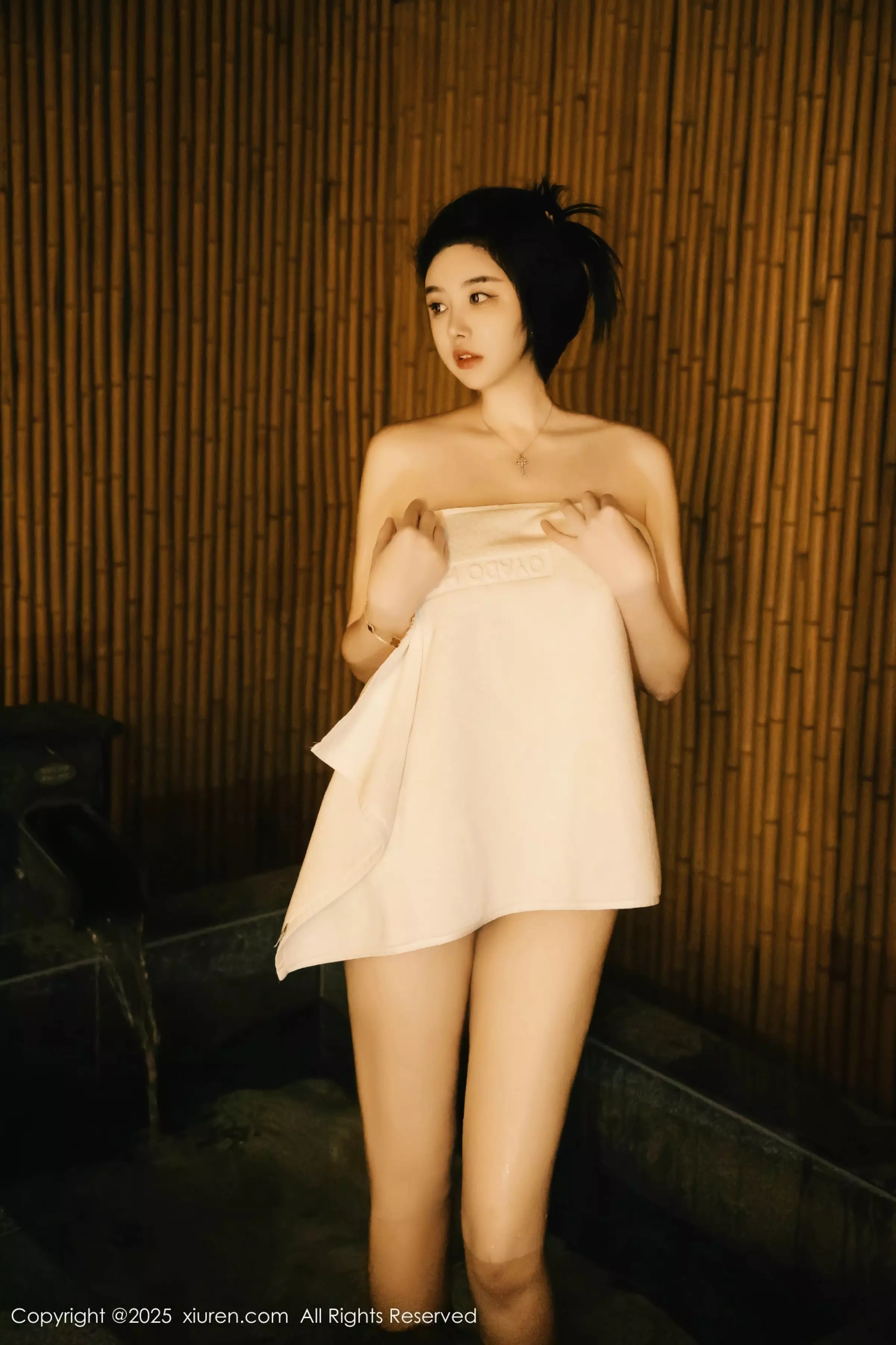 秀人集.com_[XiuRen秀人网]No.10091_模特林若凡F温泉主题性感白色浴巾半撩秀丰腴身材惹火诱惑写真37P