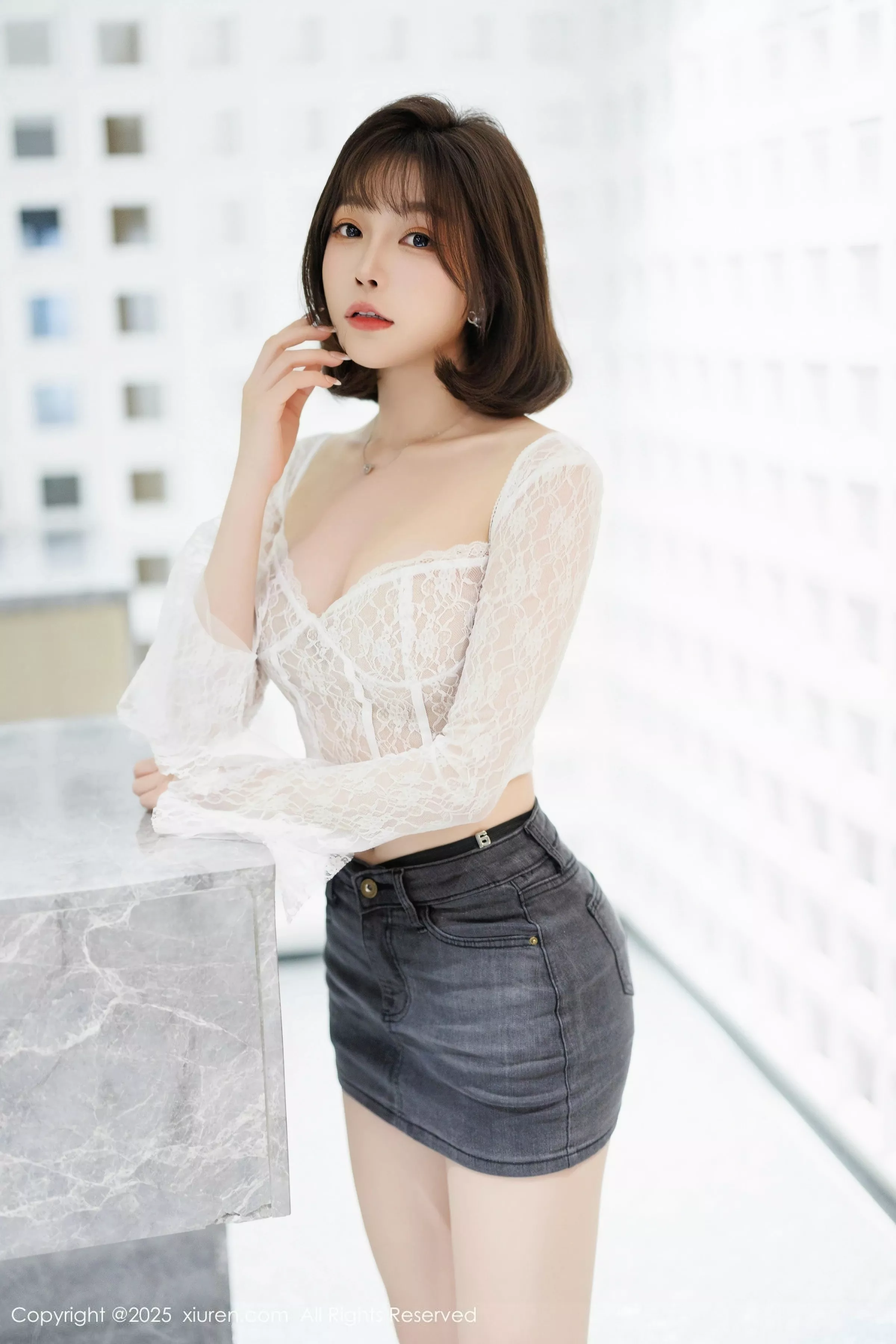 秀人集.com_[XiuRen秀人网]No.10113_女神徐莉芝Booty白色上衣配肉丝袜+蓝色情趣内衣秀美腿诱惑写真83P