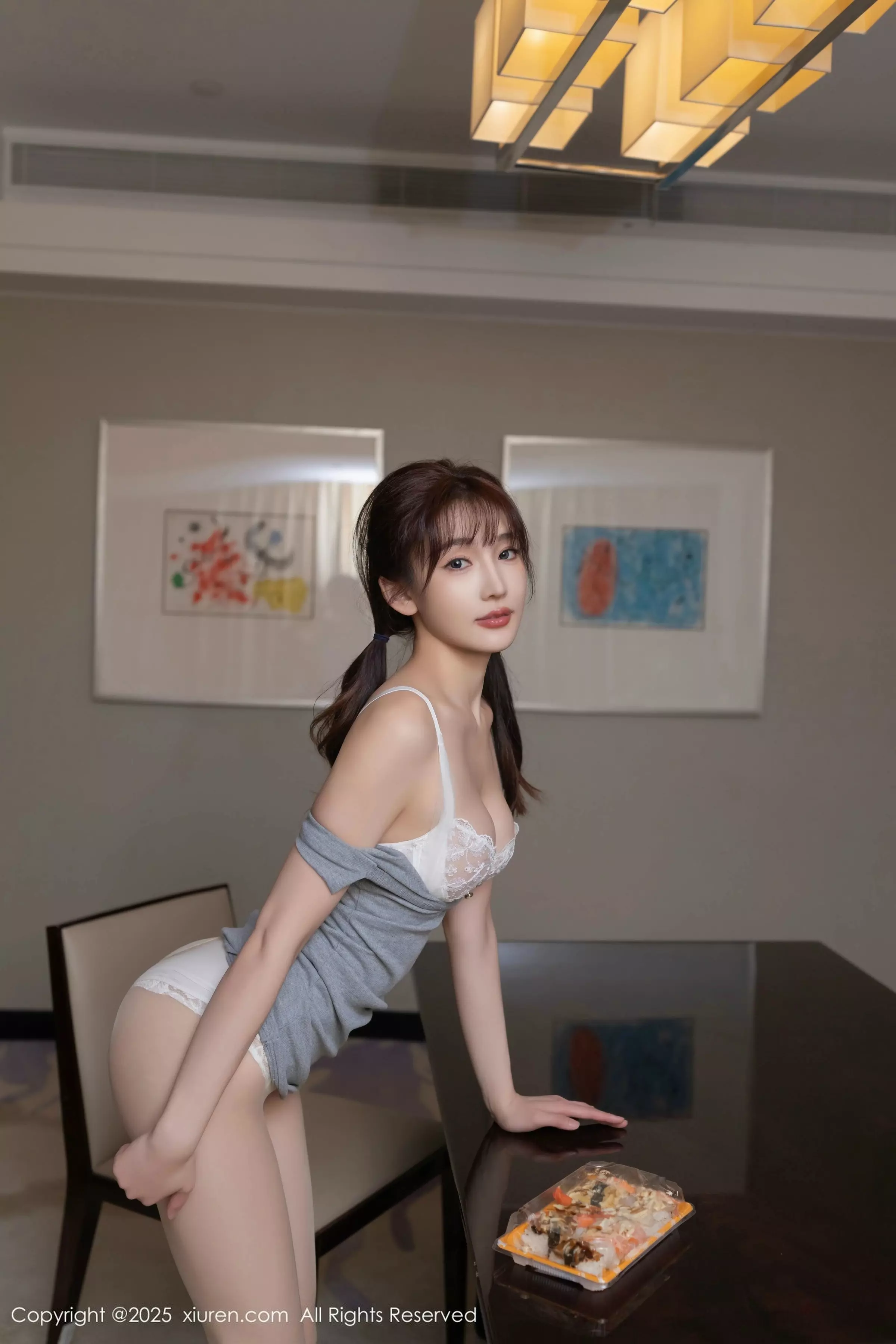 秀人集.com_[XiuRen秀人网]No.10049_模特陆萱萱性感灰色连衣短裙配超薄肉丝秀柔美身姿诱惑写真80P