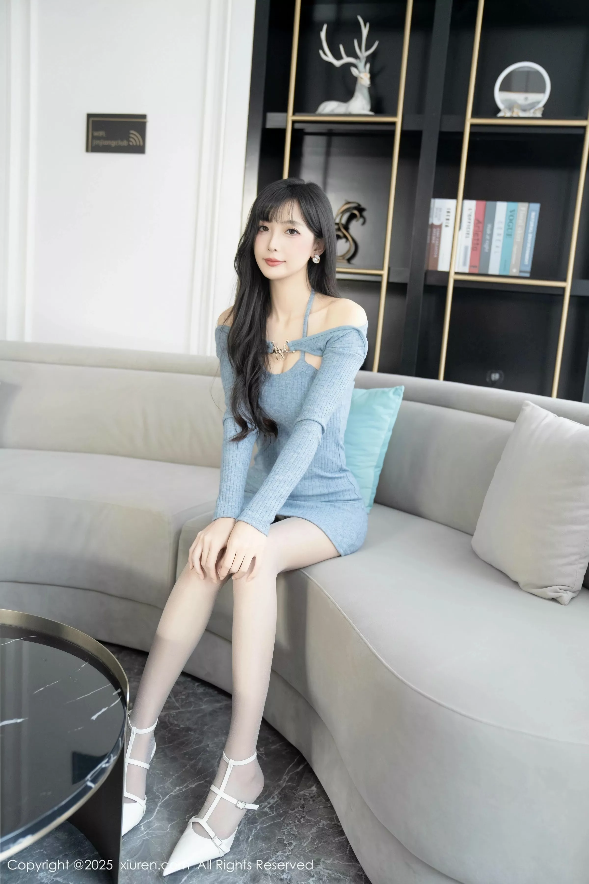 秀人集.com_[XiuRen秀人网]No.10124_模特樱桃小阑子性感浅蓝色连衣短裙配灰丝袜秀曼妙身姿诱惑写真86P