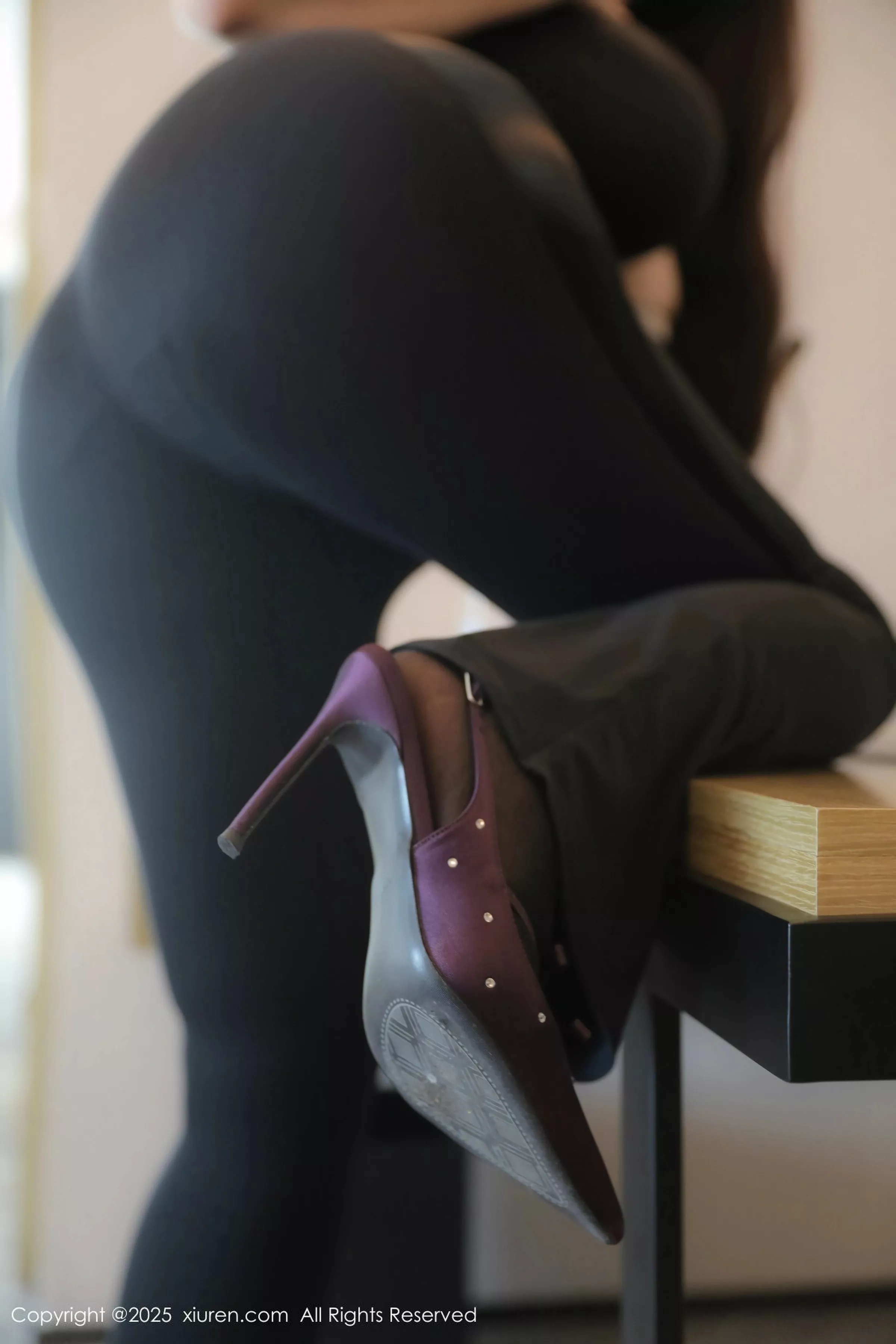 秀人集.com_[XiuRen秀人网]No.10131_新人模特Mila嘟嘟性感黑色情趣内衣配魅惑黑丝秀丰腴身材诱惑写真81P