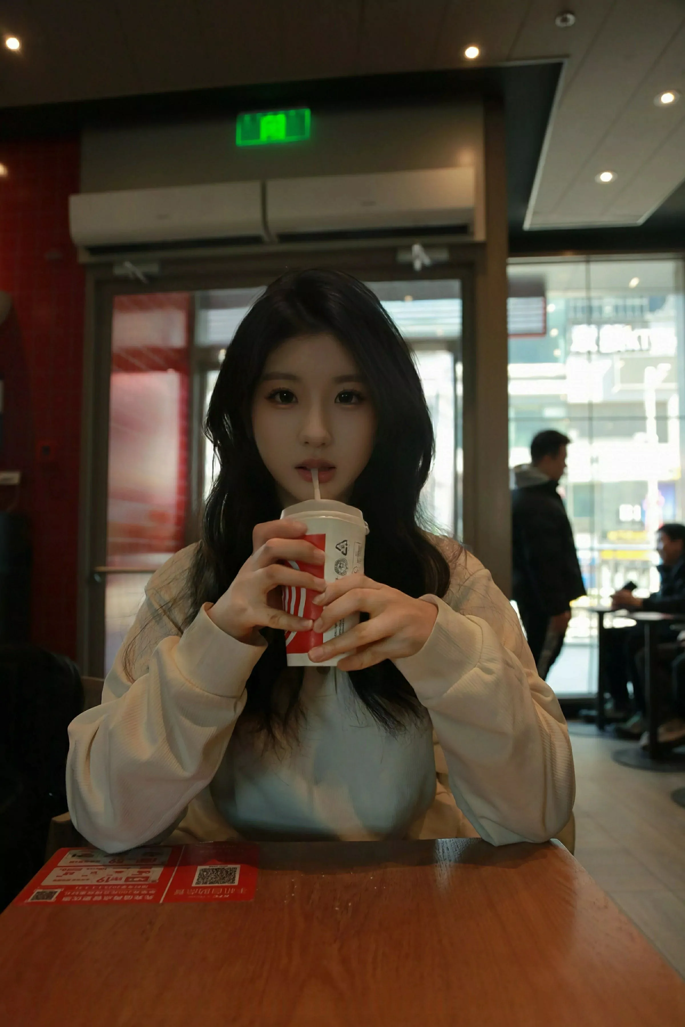 秀人集.com_[XiuRen秀人网]No.10137_新人模特小芭乐性感白色情趣内衣配白丝袜秀曼妙身姿诱惑写真64P