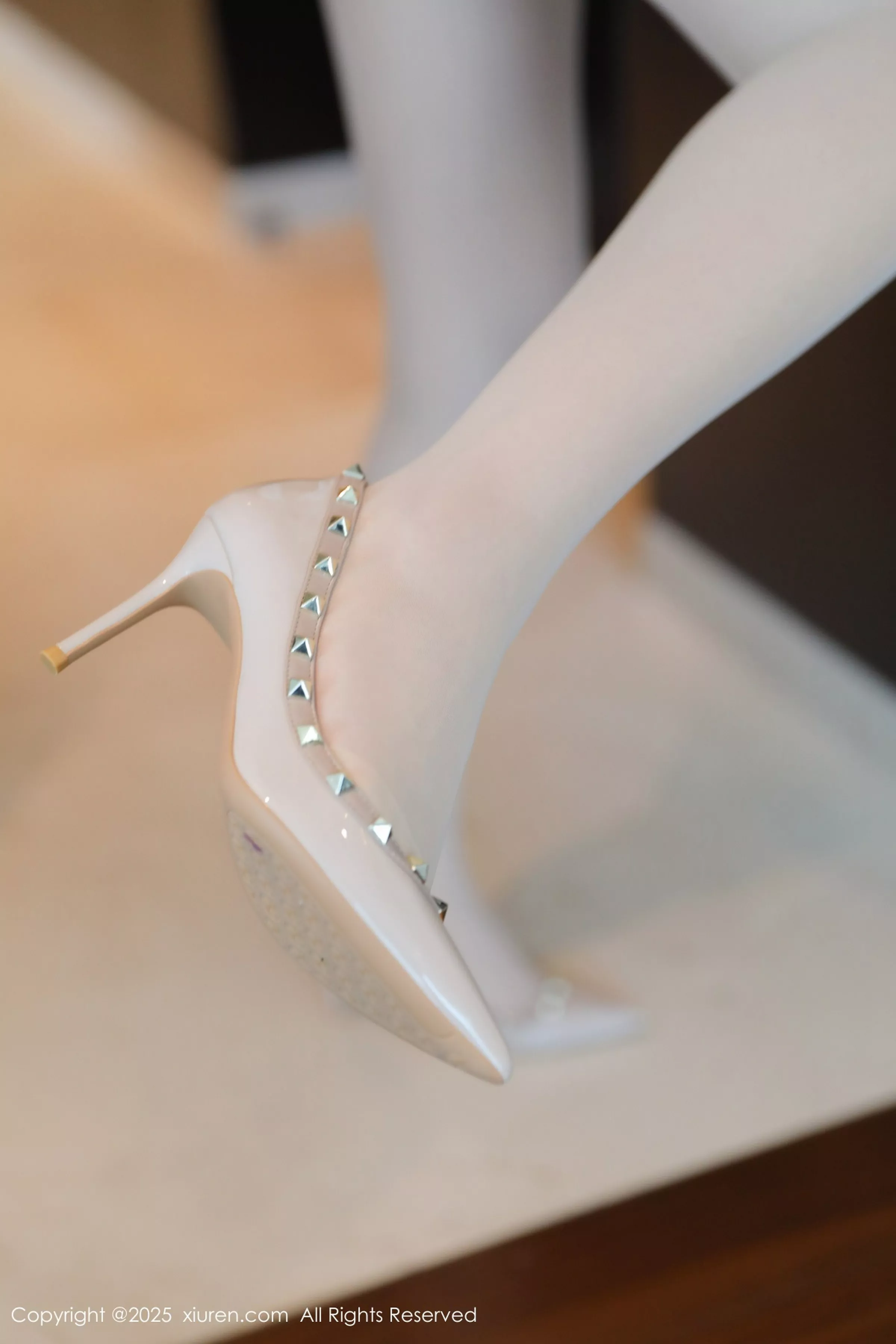 秀人集.com_[XiuRen秀人网]No.10165_模特希雅sia性感紫色蕾丝内衣配超薄丝袜秀丰腴身材完美诱惑写真79P