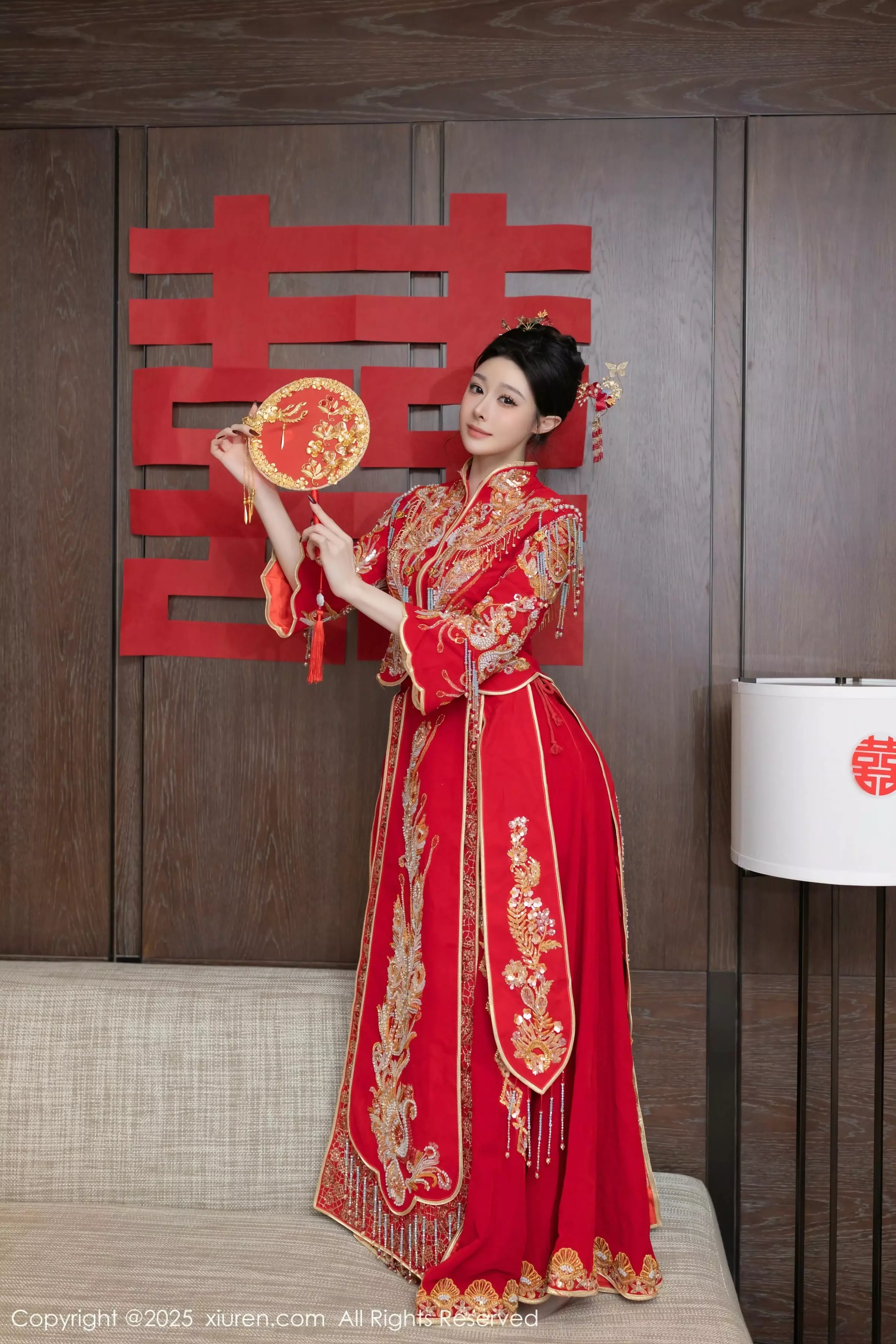 秀人集.com_[XiuRen秀人网]No.10055_模特小逗逗新婚主题性感红色蕾丝内衣配黑丝吊袜完美诱惑写真82P