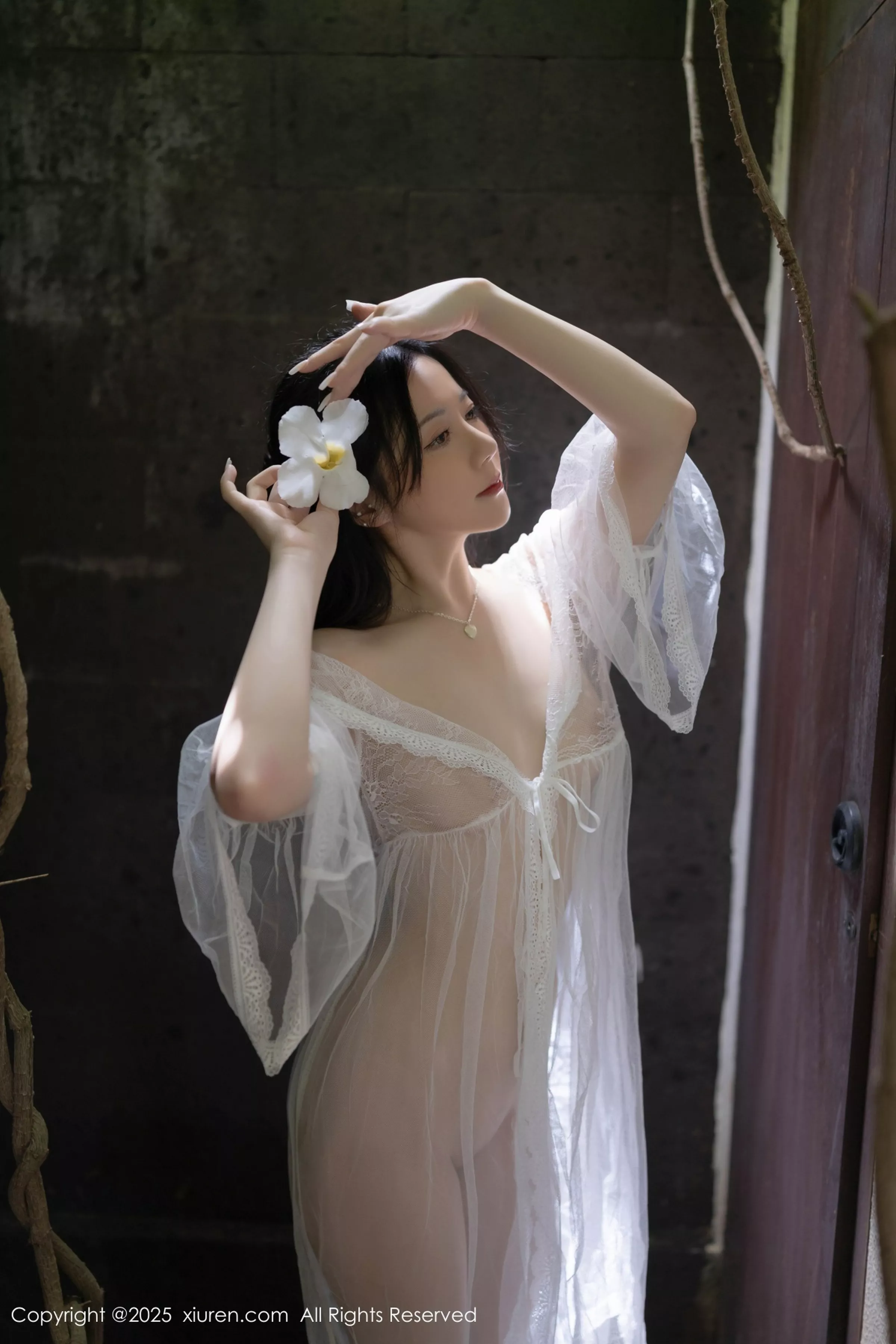 秀人集.com_[XiuRen秀人网]No.10173_模特鱼子酱Fish性感白色轻透连衣裙透视秀惹火身材撩人诱惑写真80P