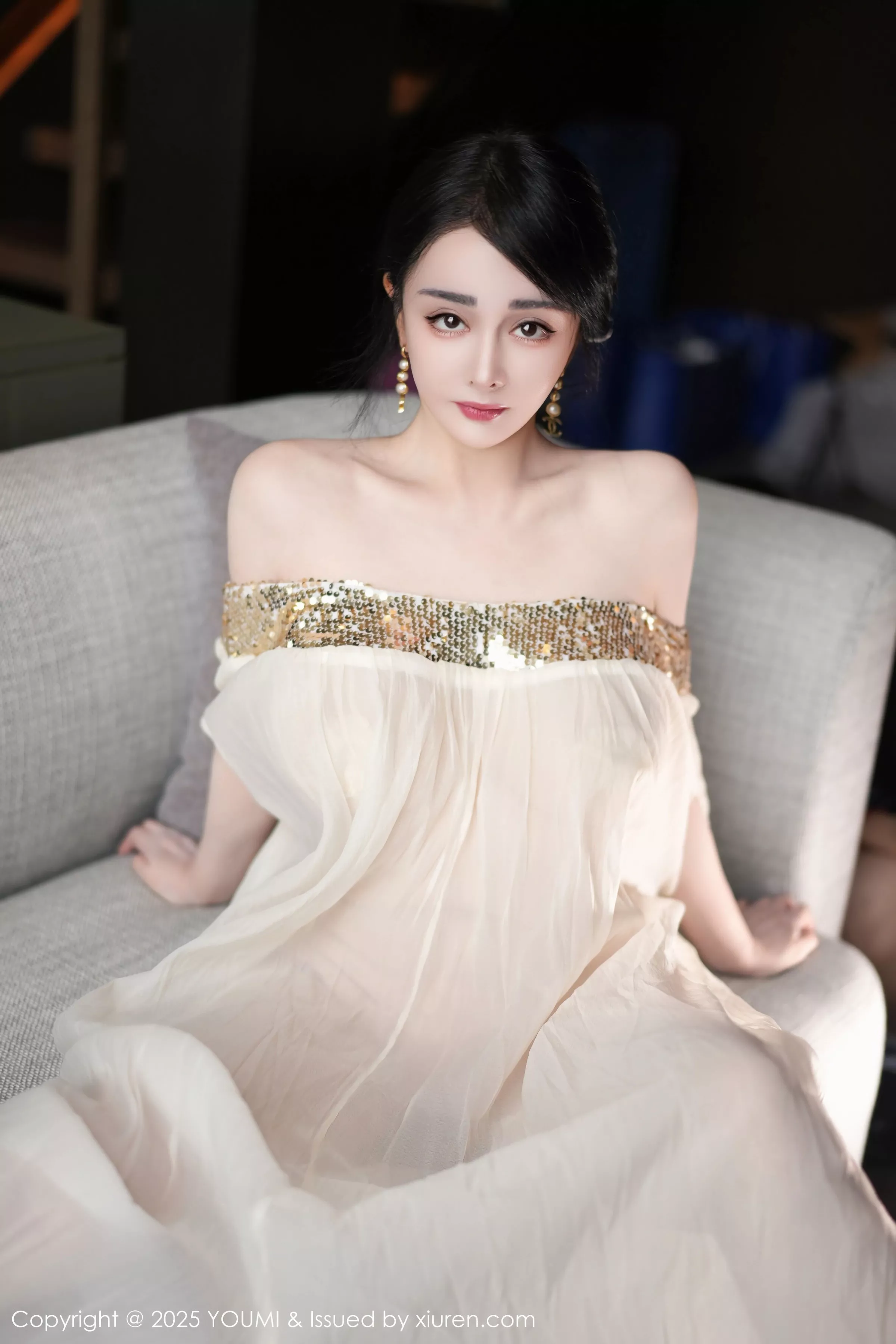 秀人集.com_[YouMi尤蜜荟]Vol.1132_模特允爾薄纱服饰露性感金色吊坠式情趣内衣秀丰腴身姿诱惑写真62P