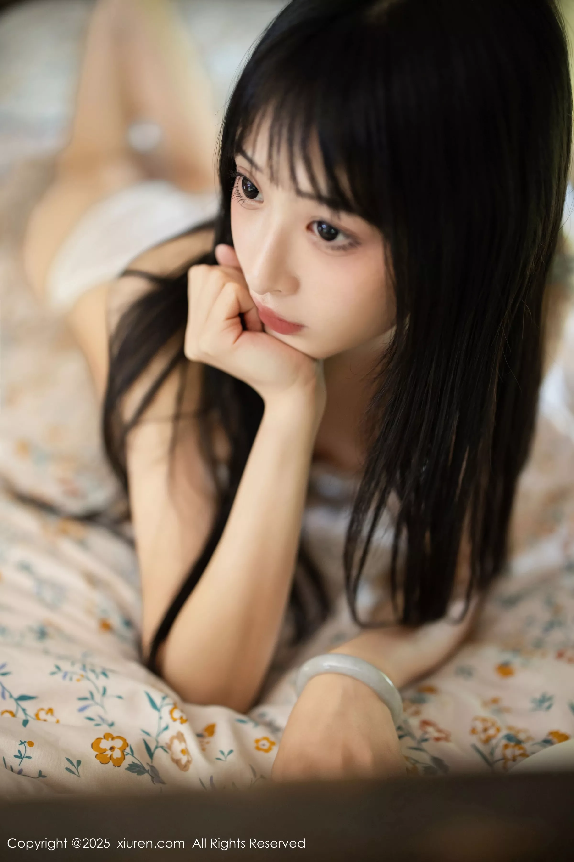 秀人集.com_[XiuRen秀人网]No.10215_新人模特茂木希子性感红色裙子配肉色丝袜秀完美曲线诱惑写真82P