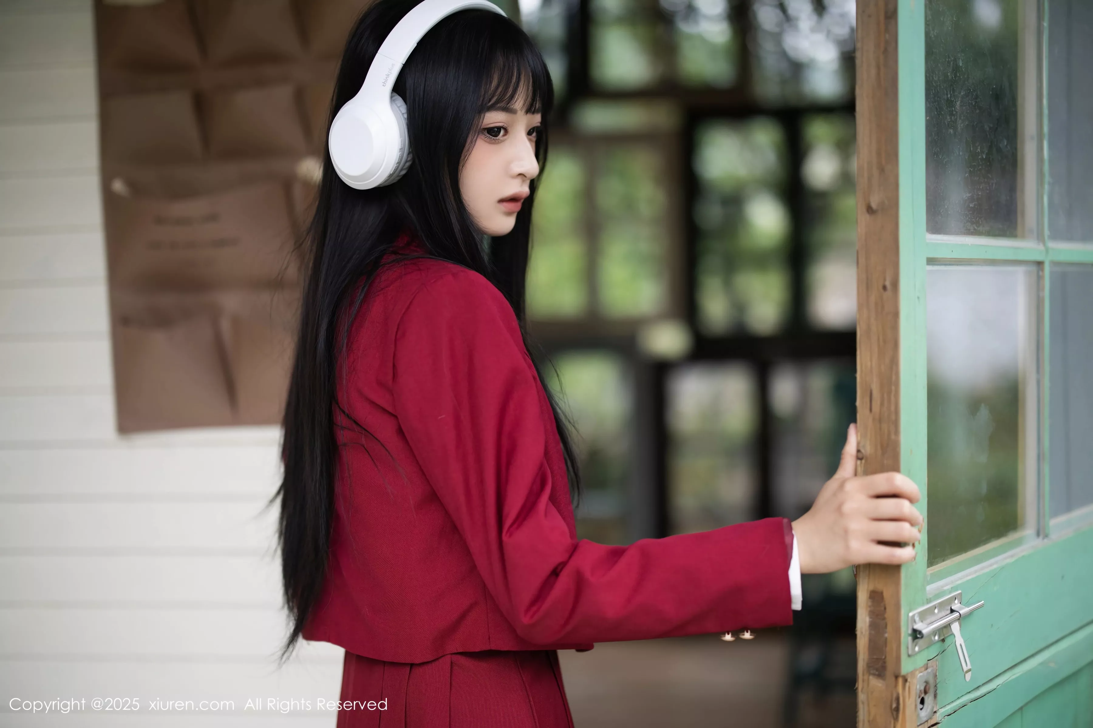 秀人集.com_[XiuRen秀人网]No.10215_新人模特茂木希子性感红色裙子配肉色丝袜秀完美曲线诱惑写真82P