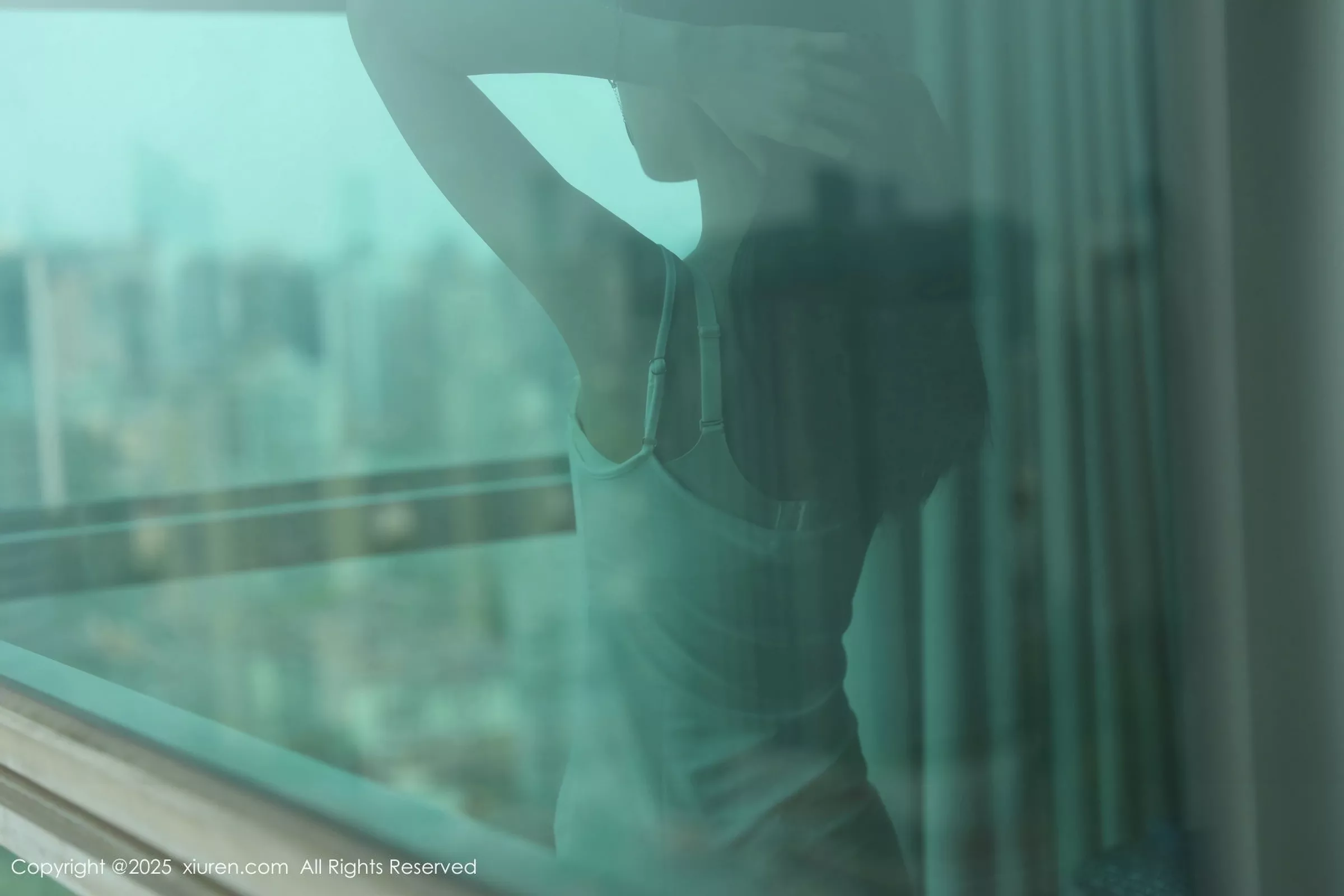 秀人集.com_[XiuRen秀人网]No.10226_模特布丁wow性感白色连衣短裙配肉色丝袜秀完美身材诱惑写真80P