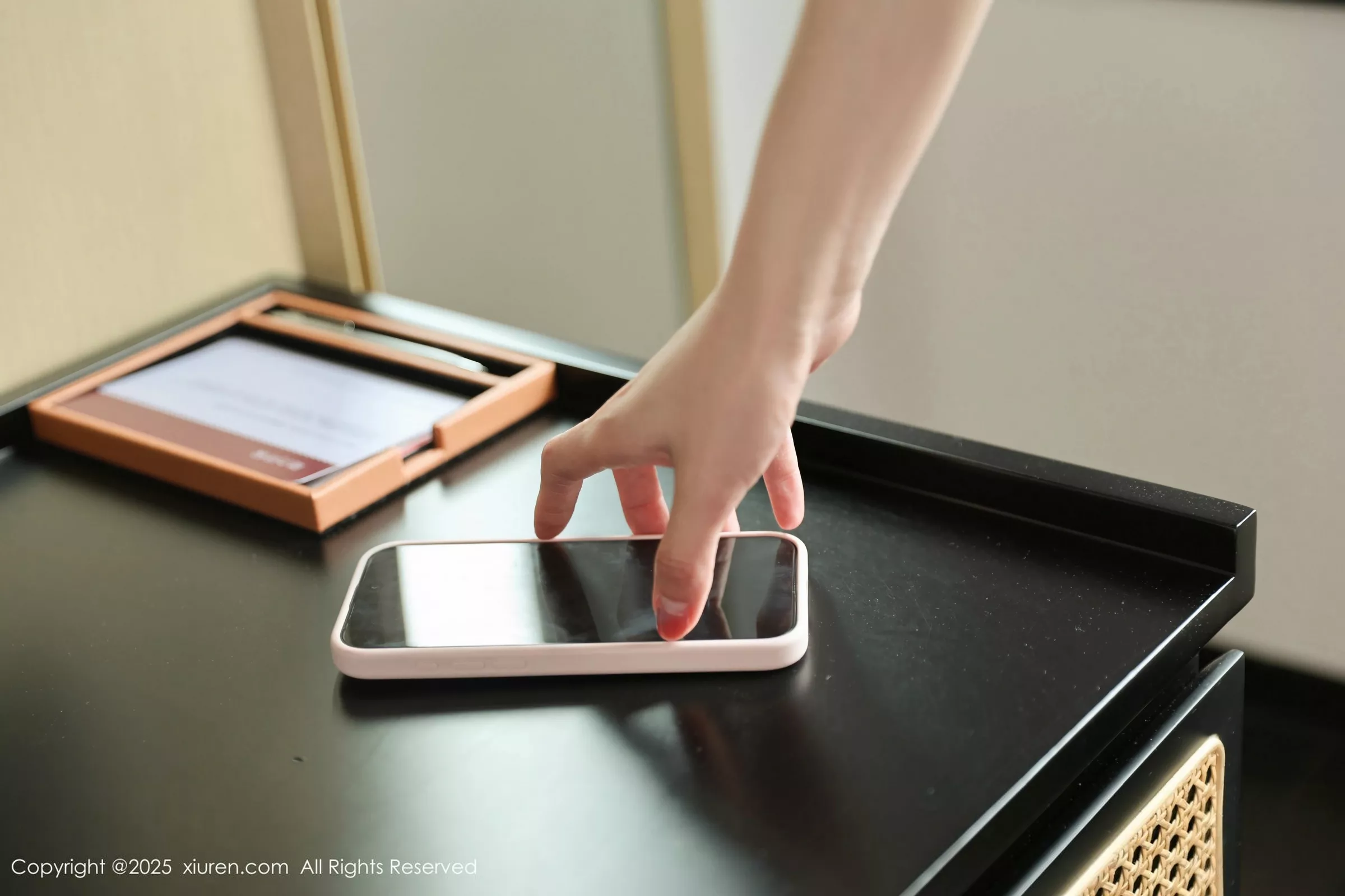 秀人集.com_[XiuRen秀人网]No.10226_模特布丁wow性感白色连衣短裙配肉色丝袜秀完美身材诱惑写真80P