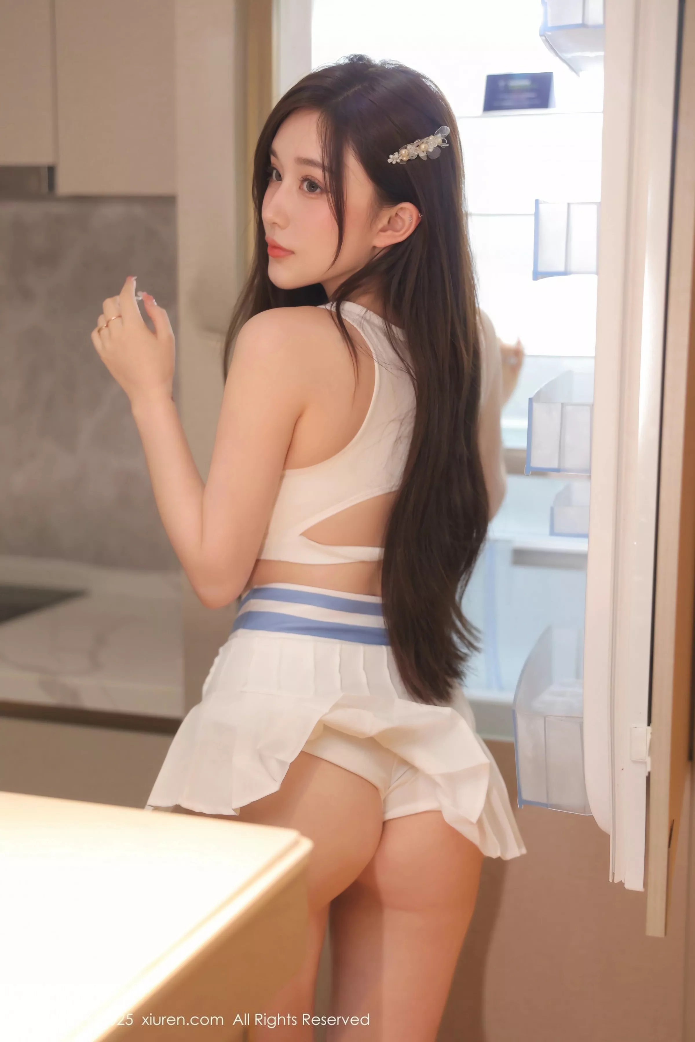 秀人集.com_[XiuRen秀人网]No.10254_新人模特奶油猫呀性感白色短裙+白色浴袍秀丰满身材诱惑写真86P