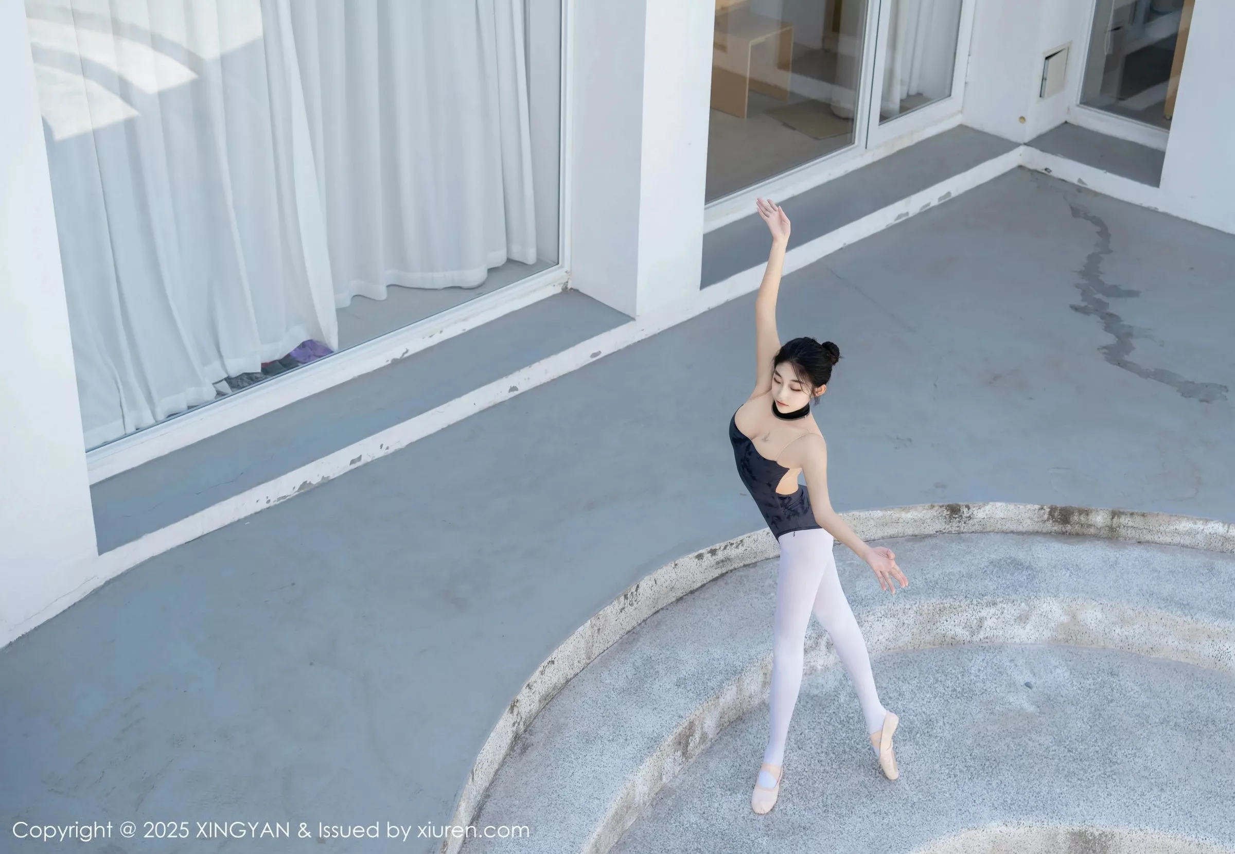 秀人集.com_[XINGYAN星颜社]VOL.345_模特星冉舞姿拍摄性感深色芭蕾舞服秀曼妙身姿完美诱惑写真79P